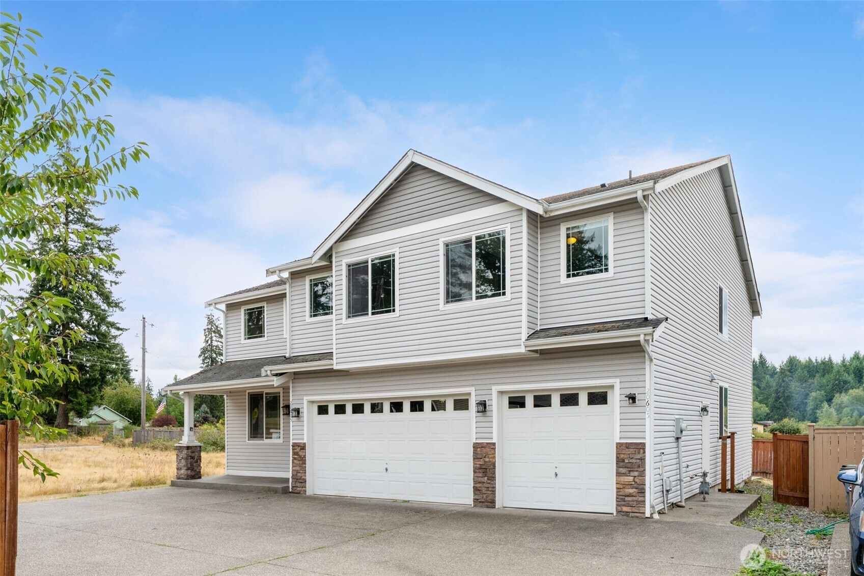 20605 74th Avenue Property Photo 2