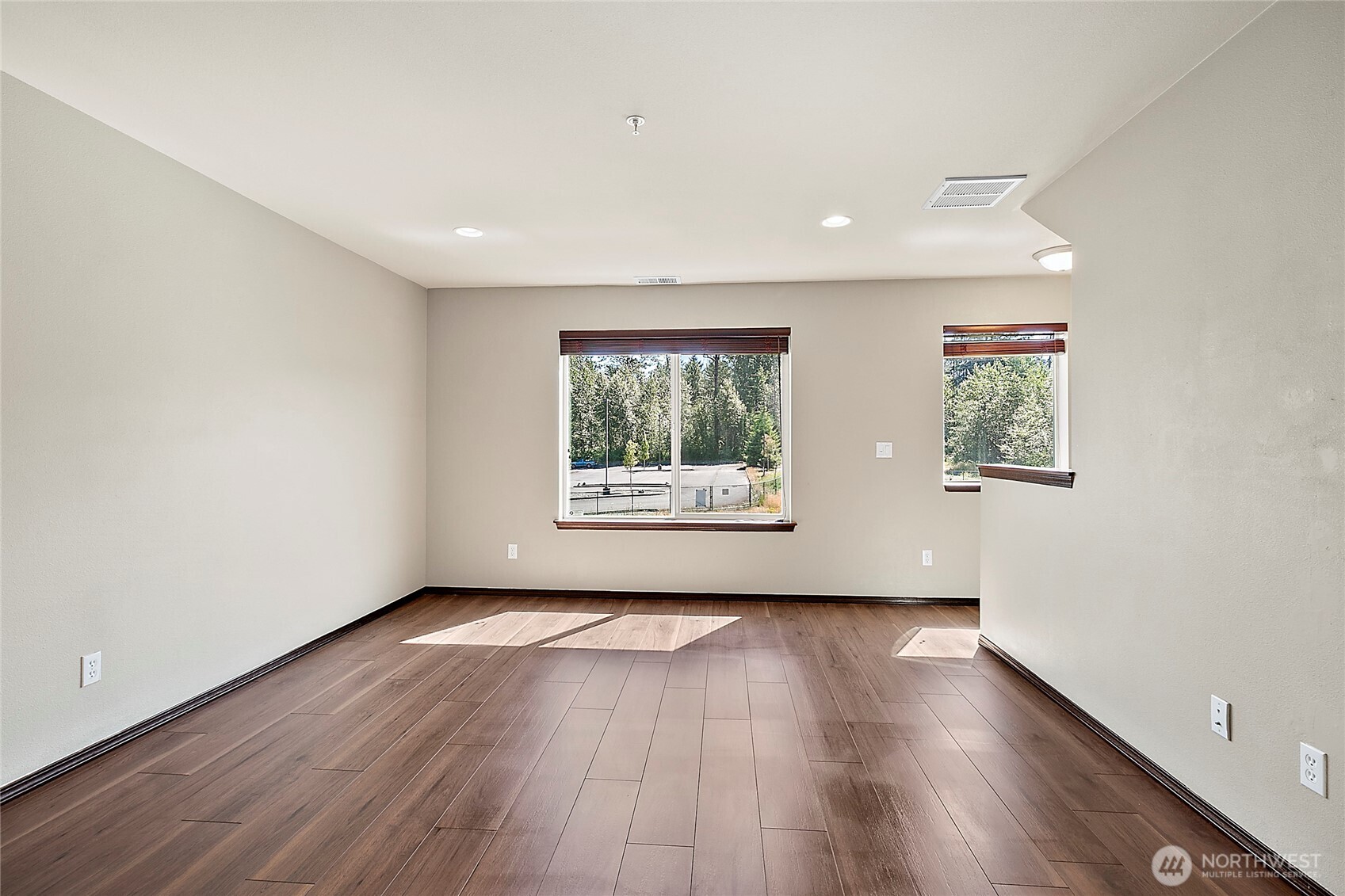 17707 79th Avenue Ct 18 Property Photo 6