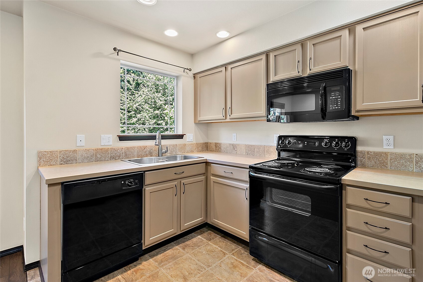 17707 79th Avenue Ct 18 Property Photo 16
