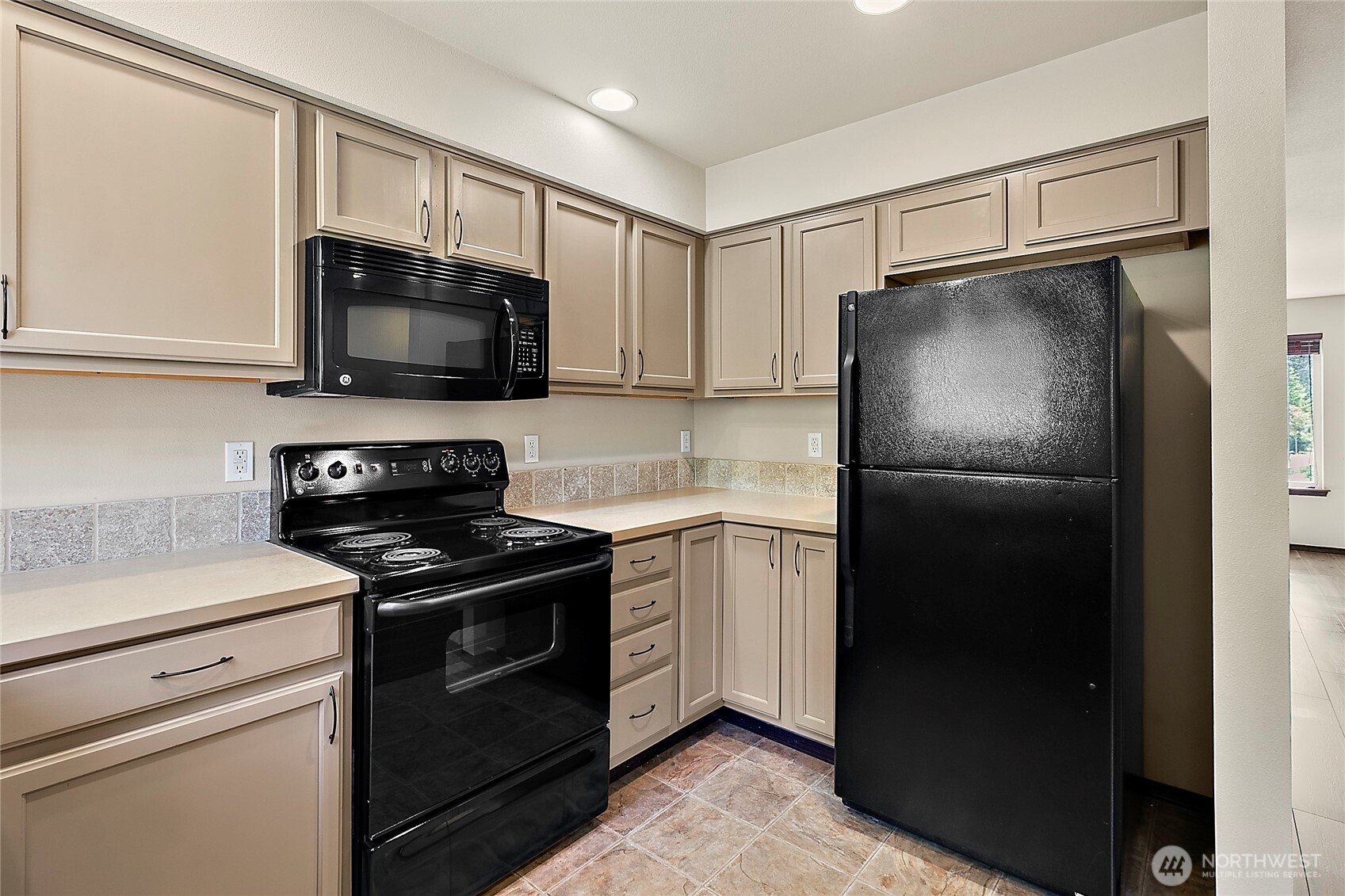 17707 79th Avenue Ct 18 Property Photo 17
