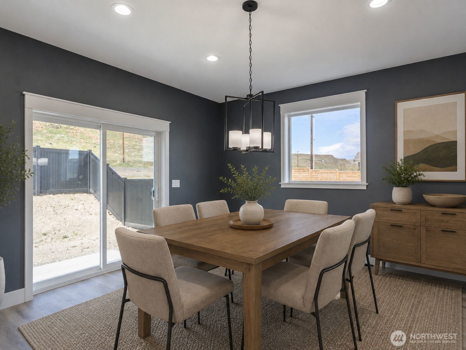 201 Bridgeview Drive Property Photo 6