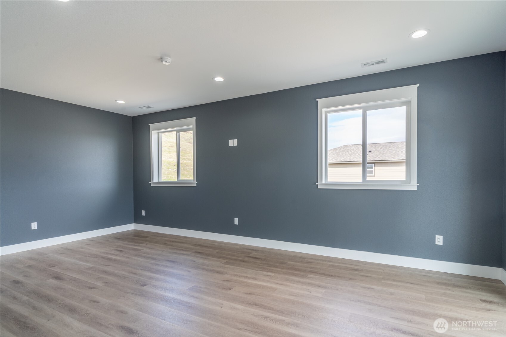 201 Bridgeview Drive Property Photo 13