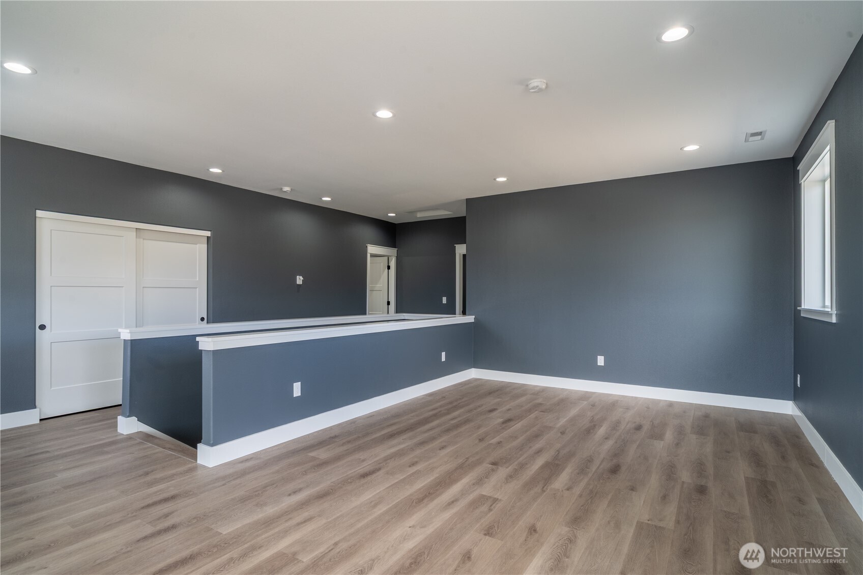 201 Bridgeview Drive Property Photo 14