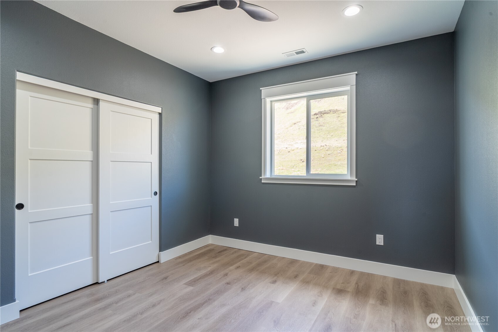 201 Bridgeview Drive Property Photo 22