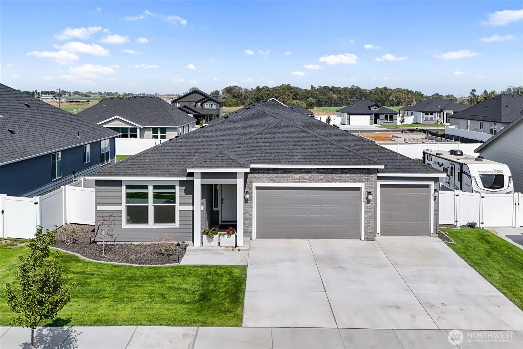 4744 W Junco Street Property Photo 1