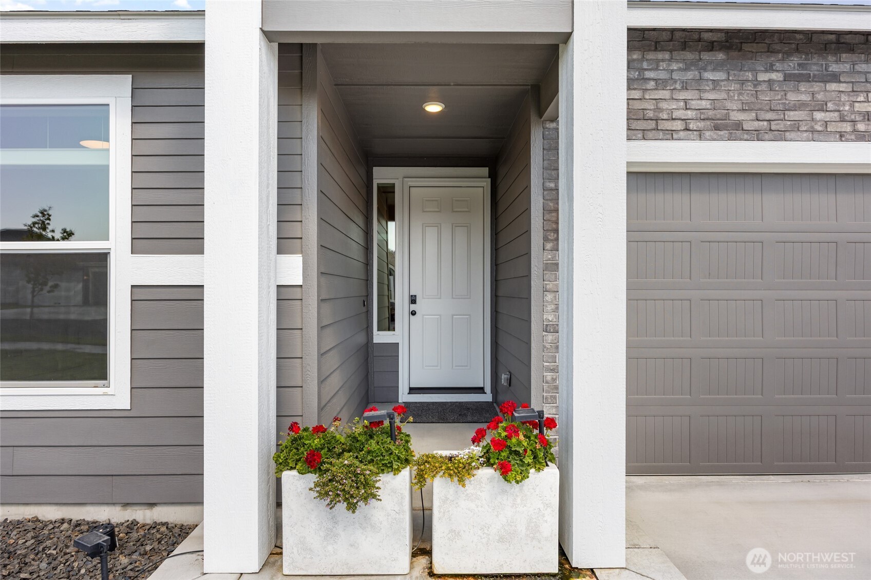 4744 W Junco Street Property Photo 5