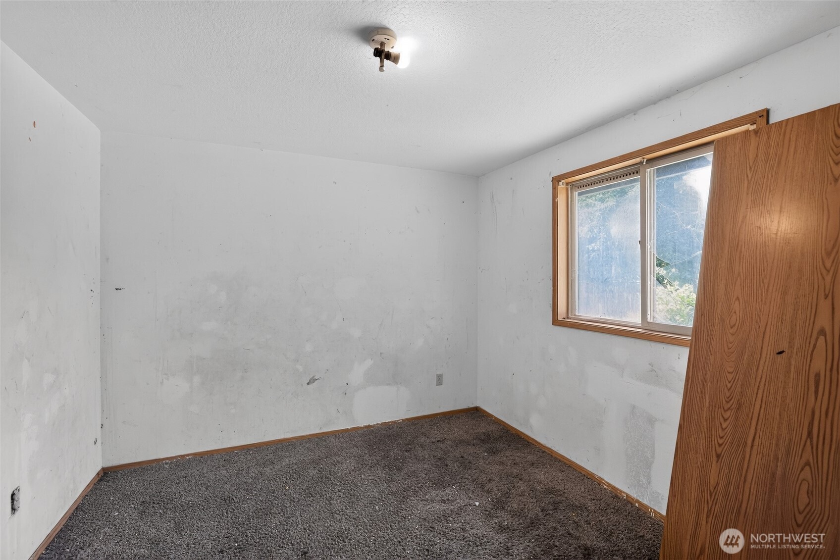 4069 A Loop Property Photo 11
