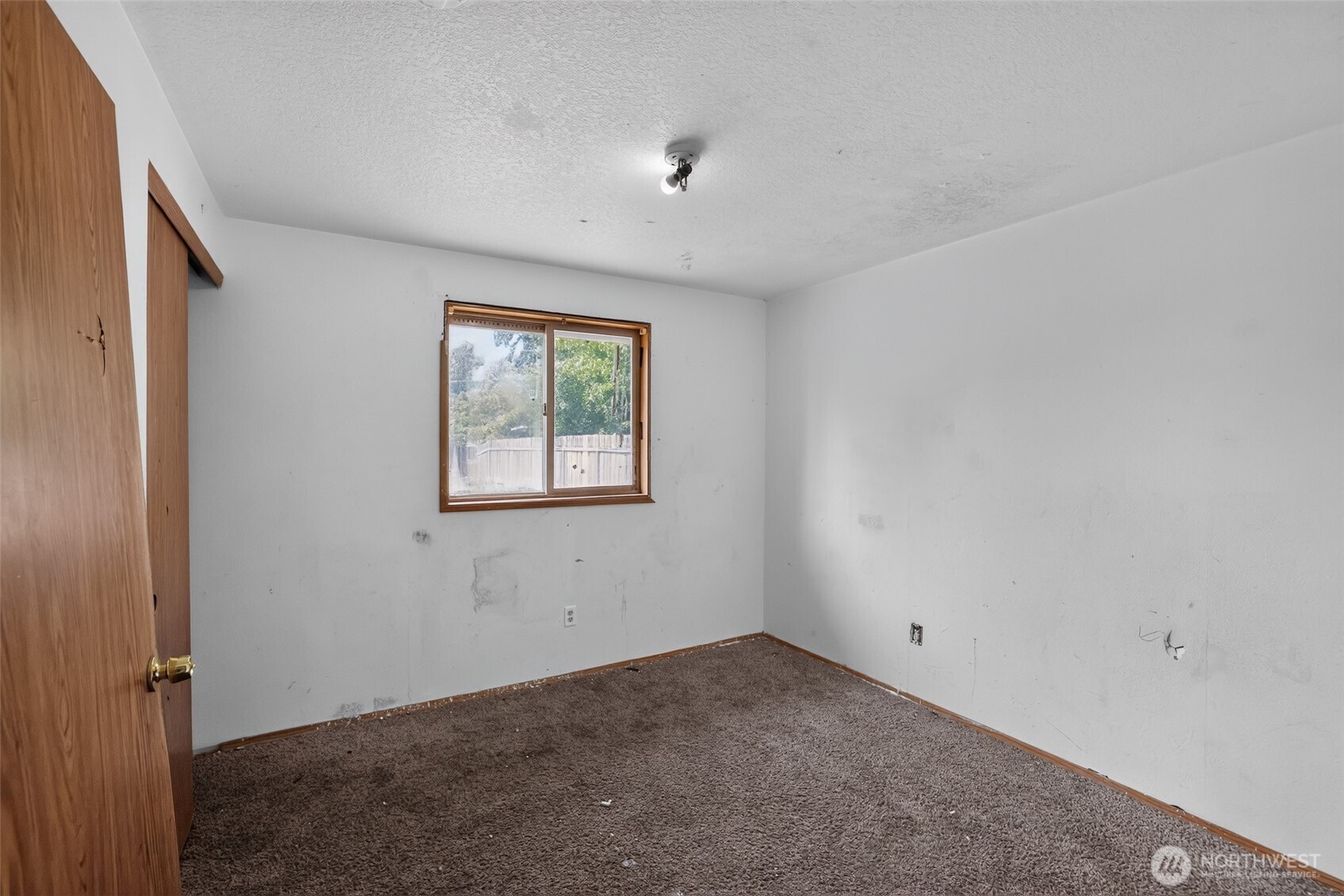 4069 A Loop Property Photo 12