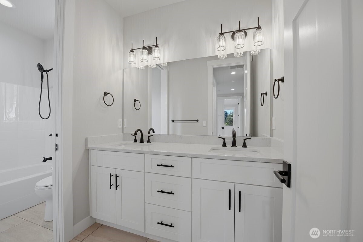 8529 230th Place 10 Property Photo 6