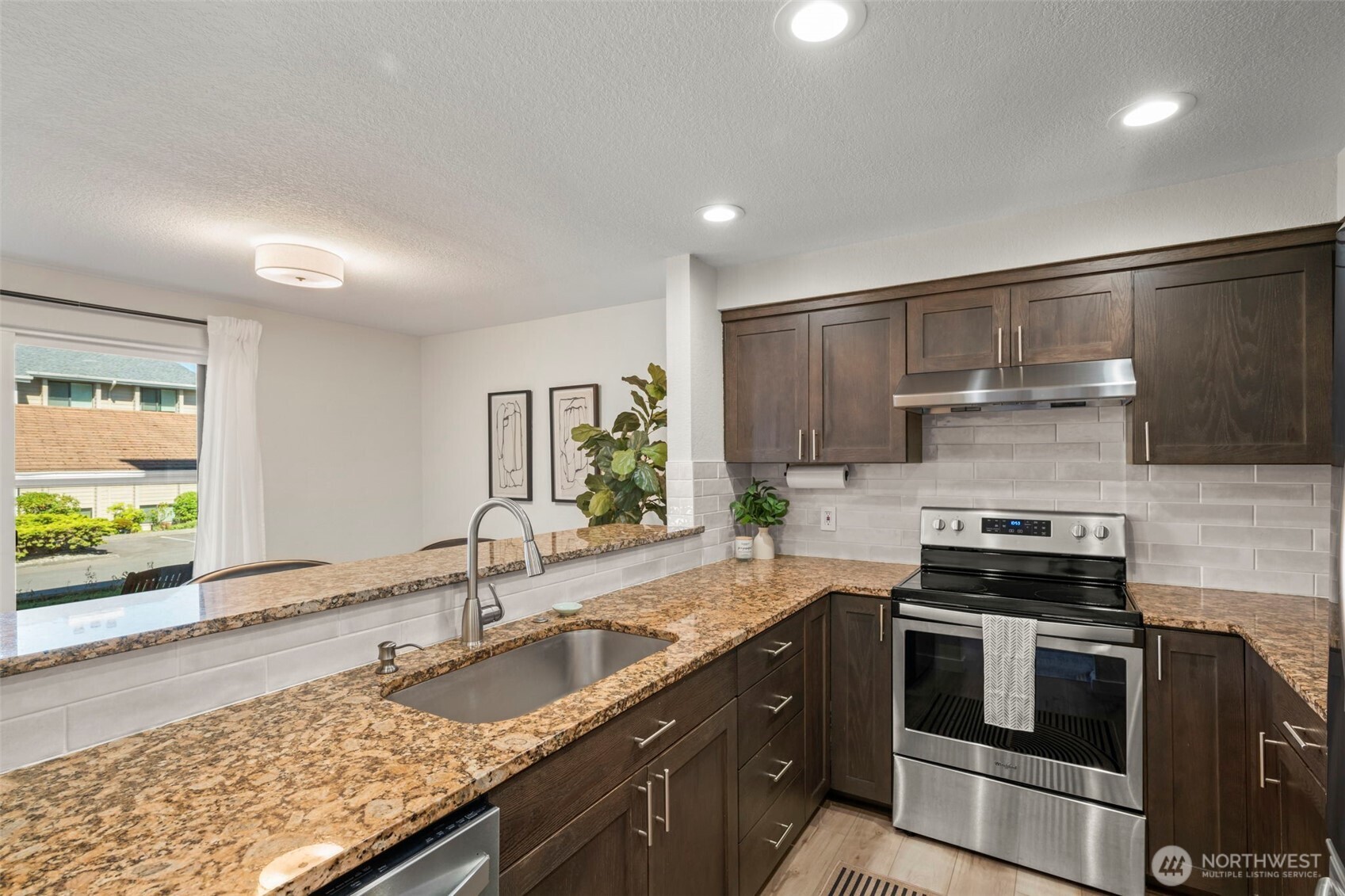 1319 S Puget Drive D15 Property Photo 15