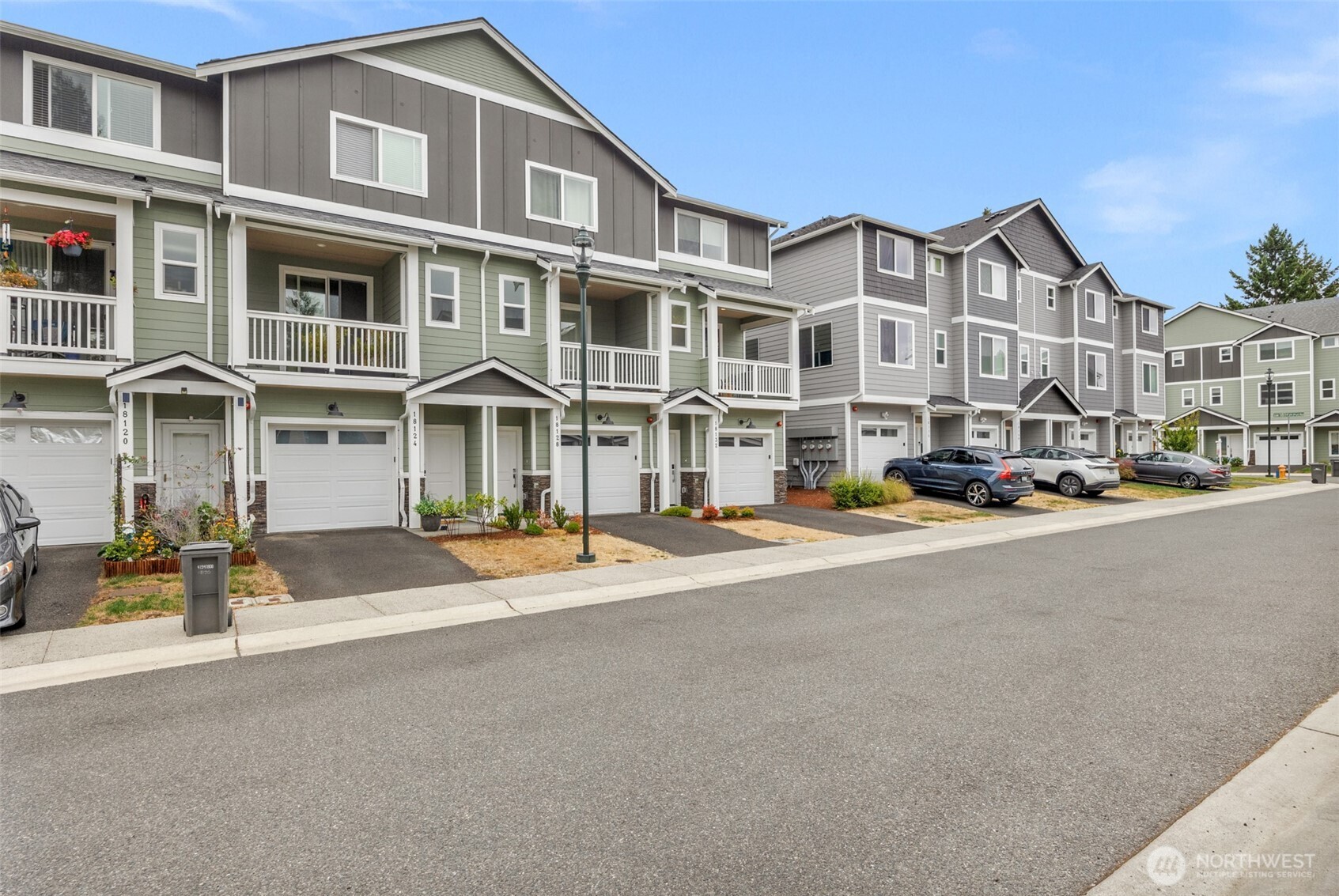 18132 1st Place Property Photo 1