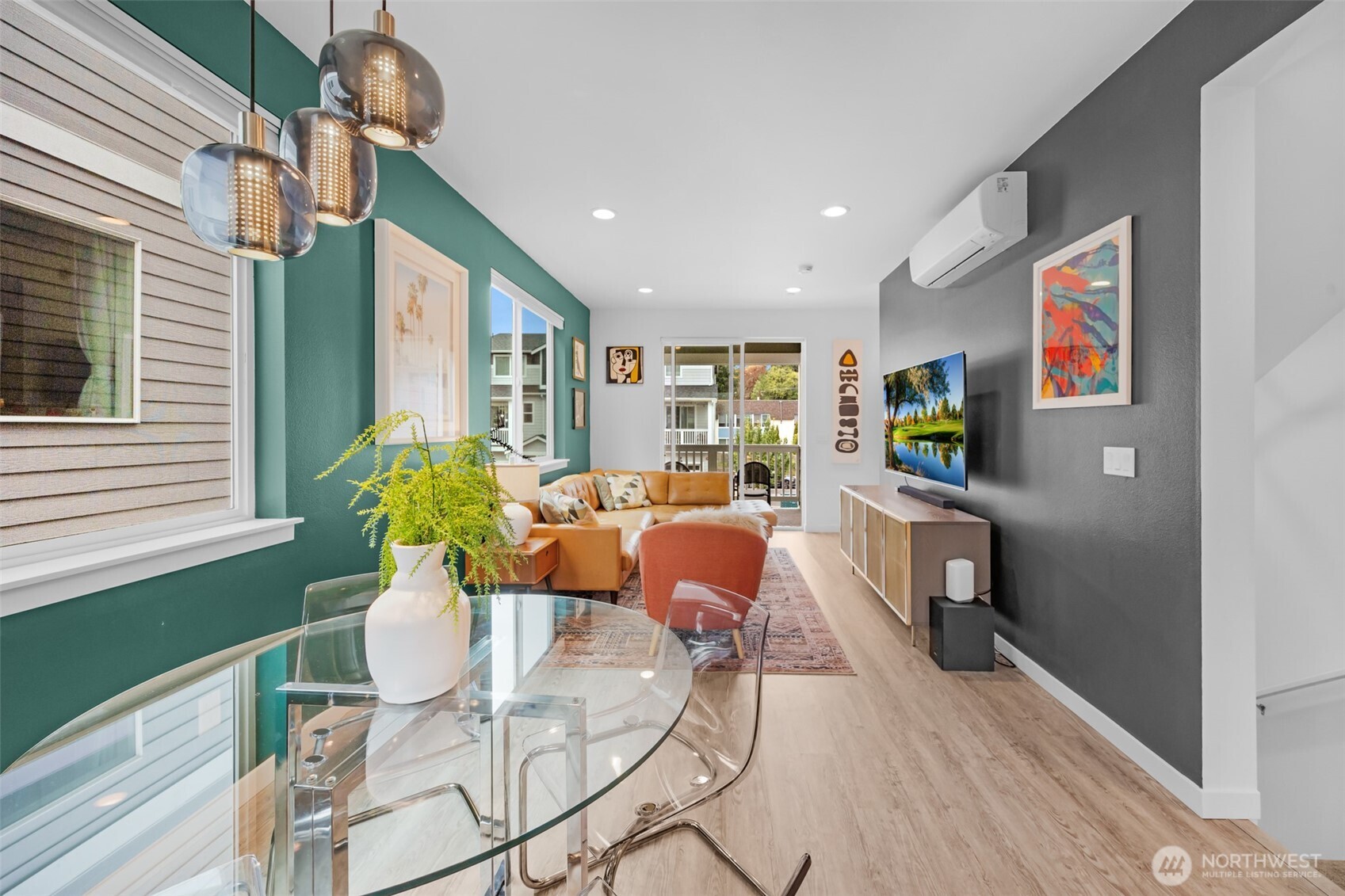 18132 1st Place Property Photo 8