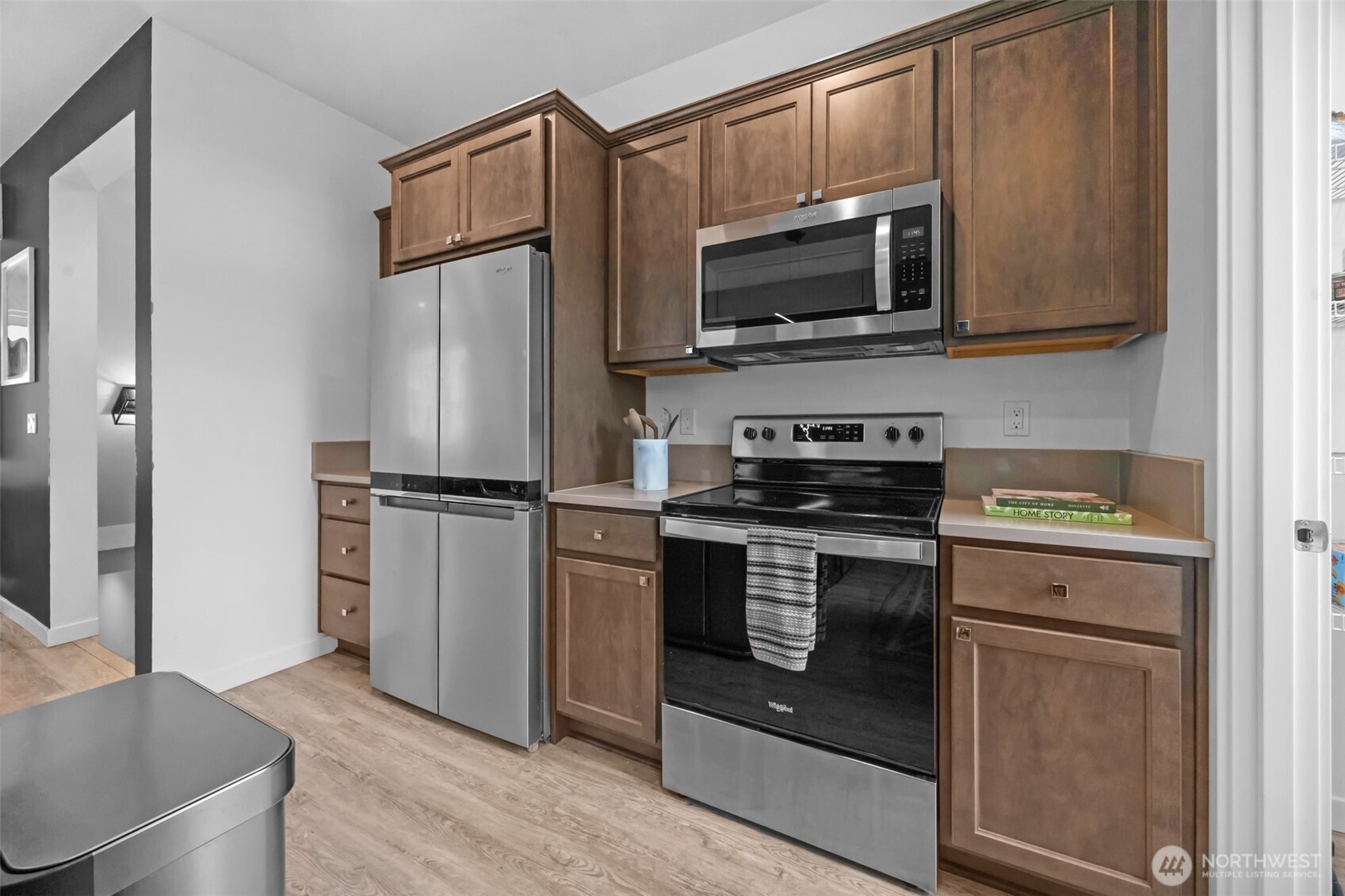 18132 1st Place Property Photo 11