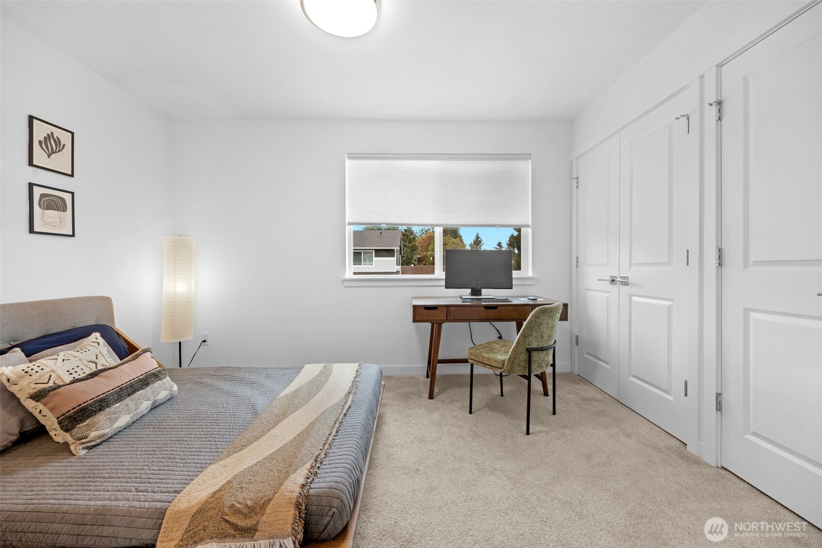 18132 1st Place Property Photo 14
