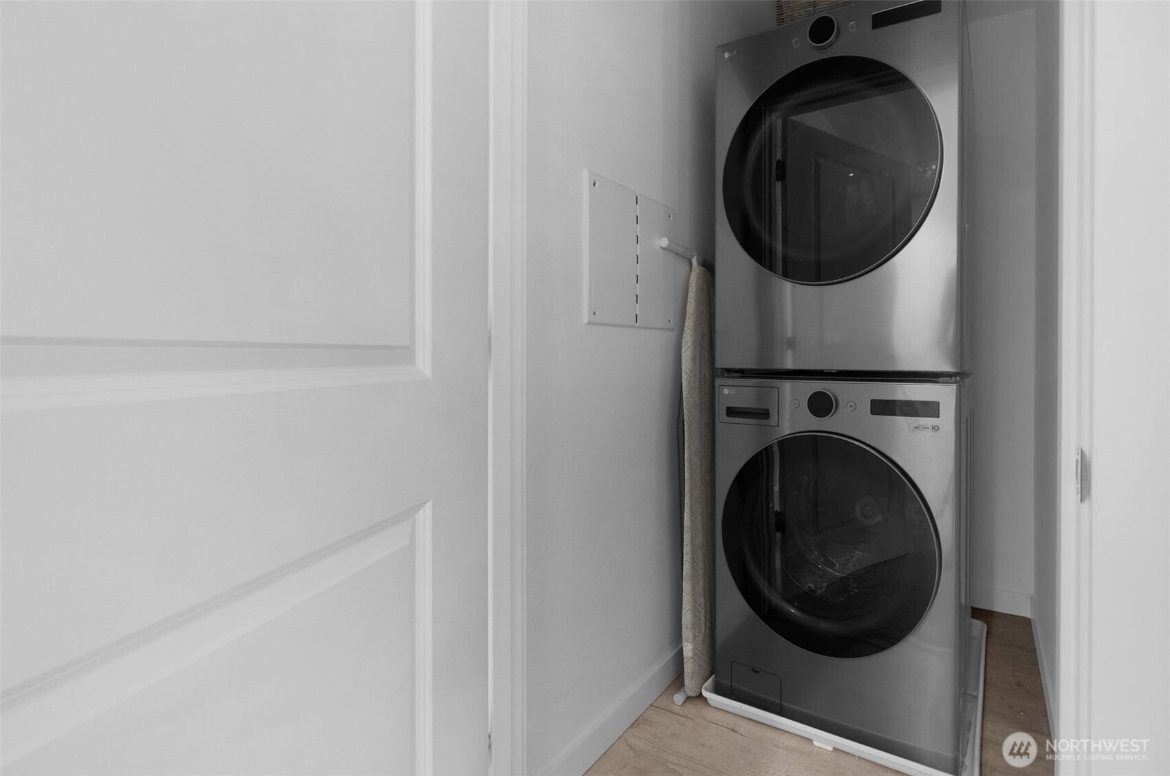 18132 1st Place Property Photo 17