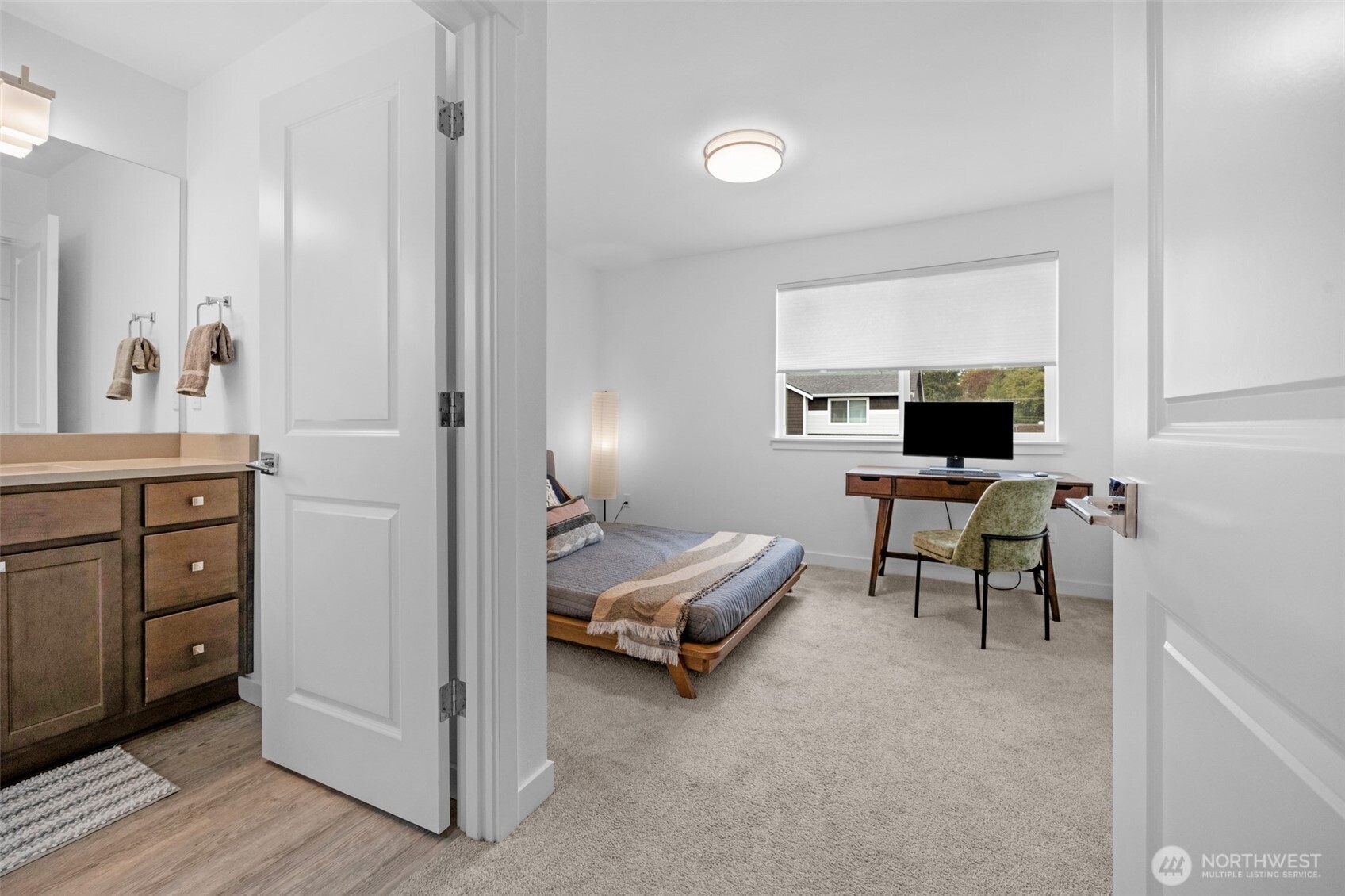18132 1st Place Property Photo 19