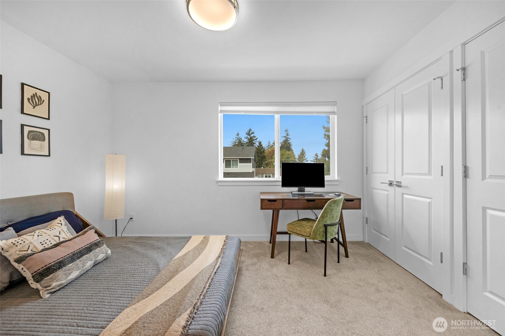 18132 1st Place Property Photo 25