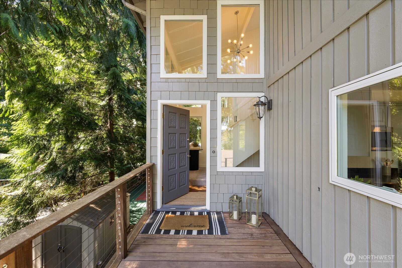 2035 West Lake Sammamish Parkway Property Photo 2