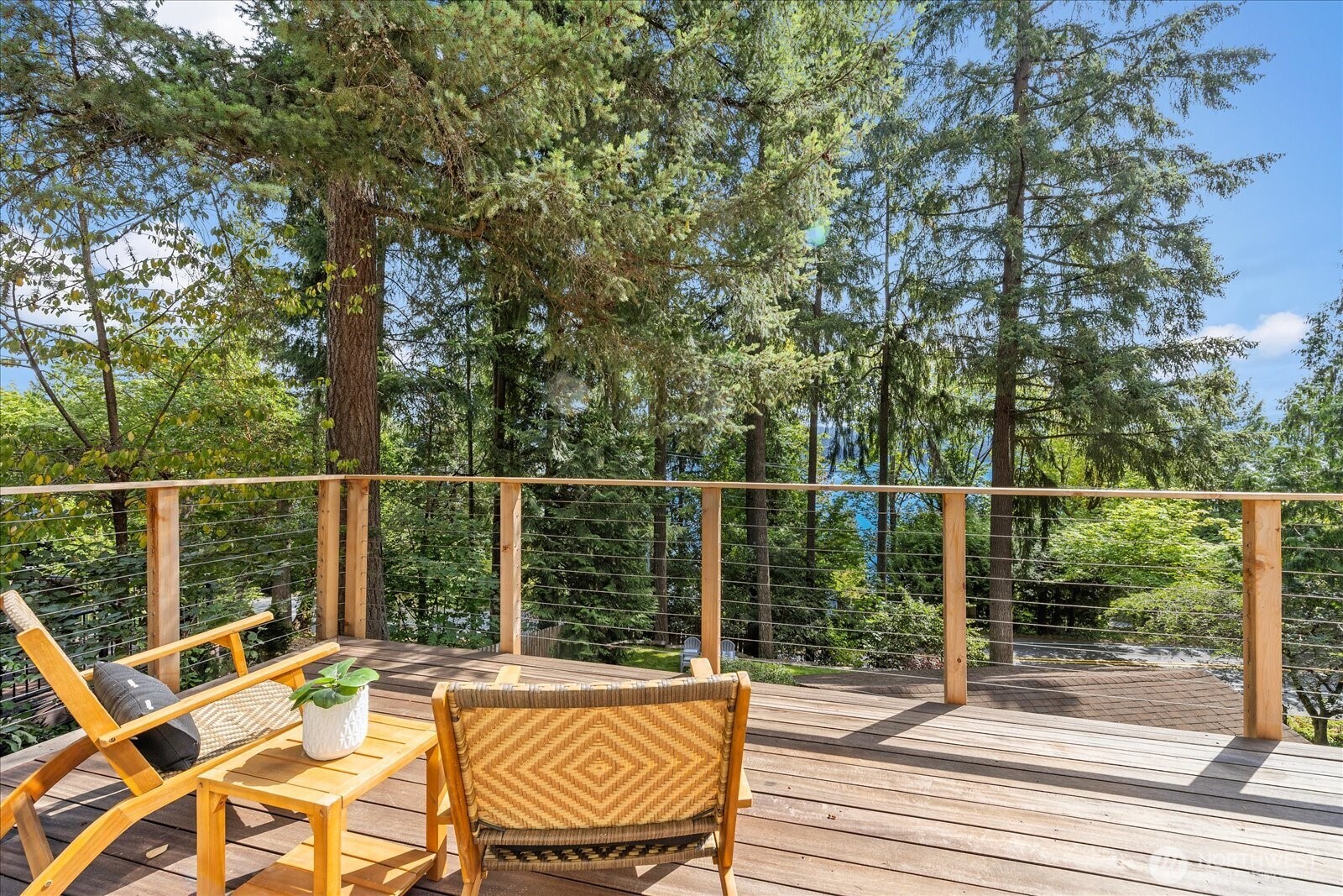 2035 West Lake Sammamish Parkway Property Photo 16