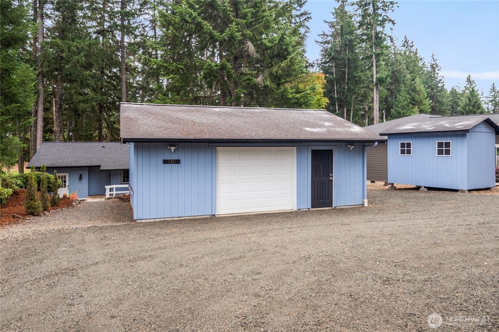 250 E Saint Andrews Drive Property Photo 4