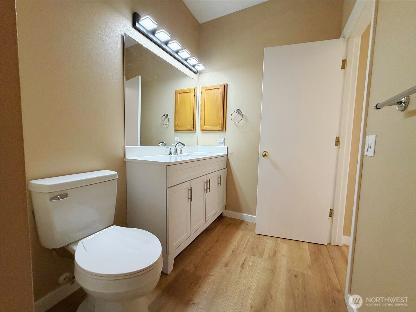 4702 Mill Pond Drive 212 Property Photo 9