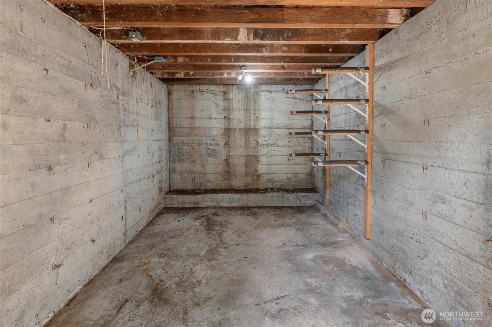 2650 Walnut Avenue Property Photo 31