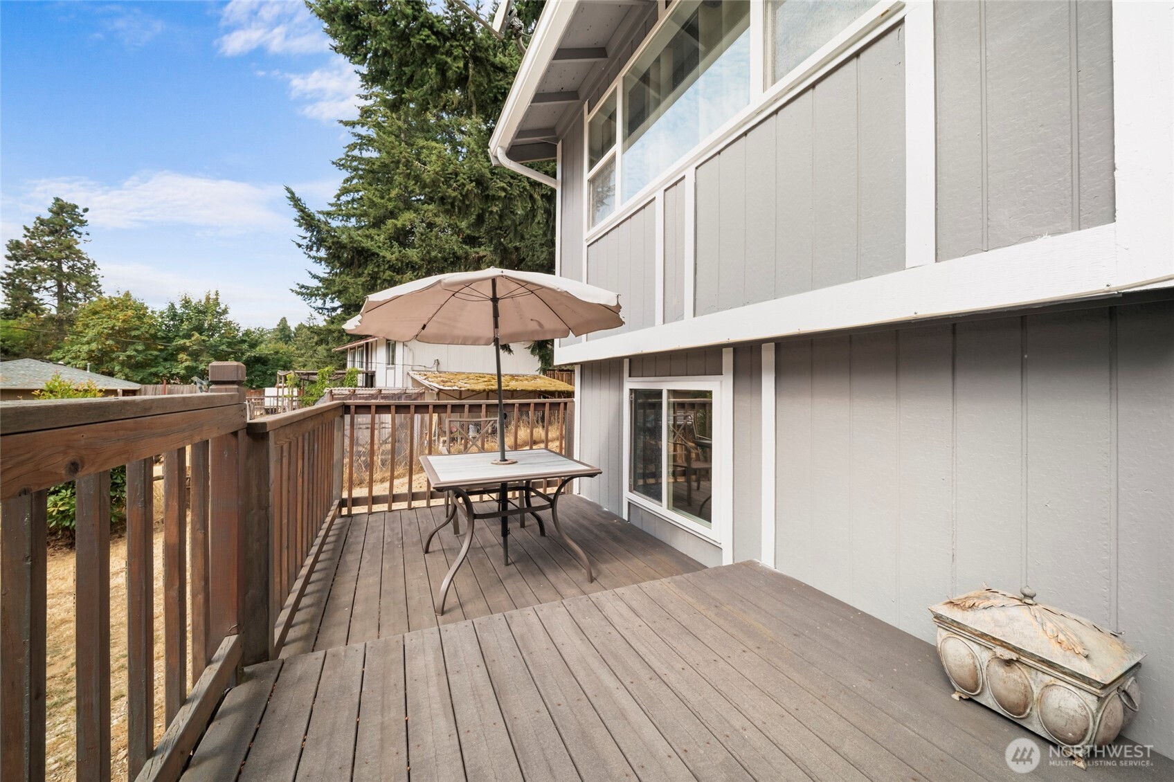 203 W Seattle Street Property Photo 4