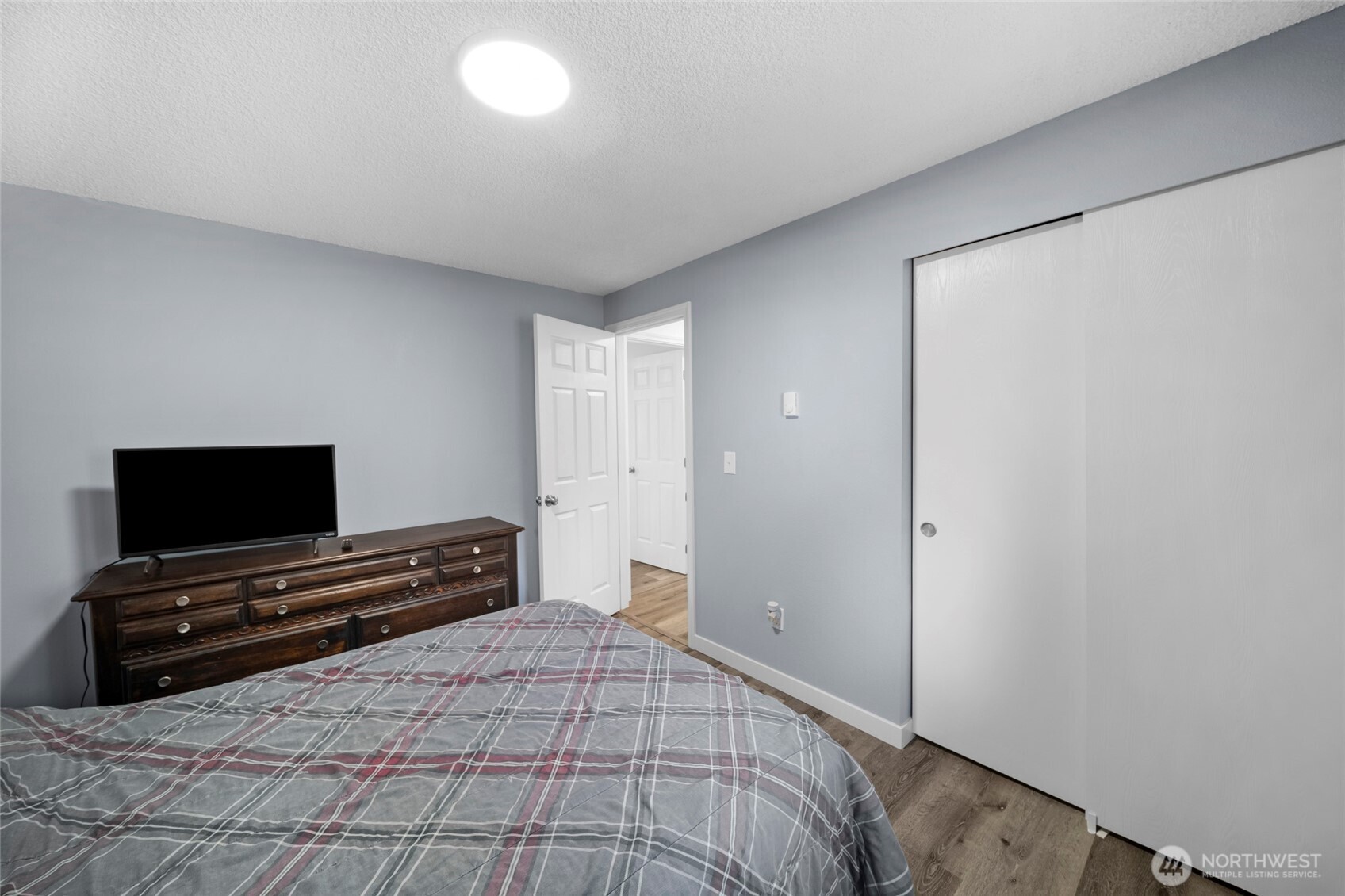 203 W Seattle Street Property Photo 14