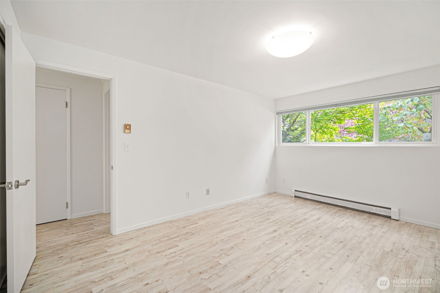 914 6th Avenue 201 Property Photo 32