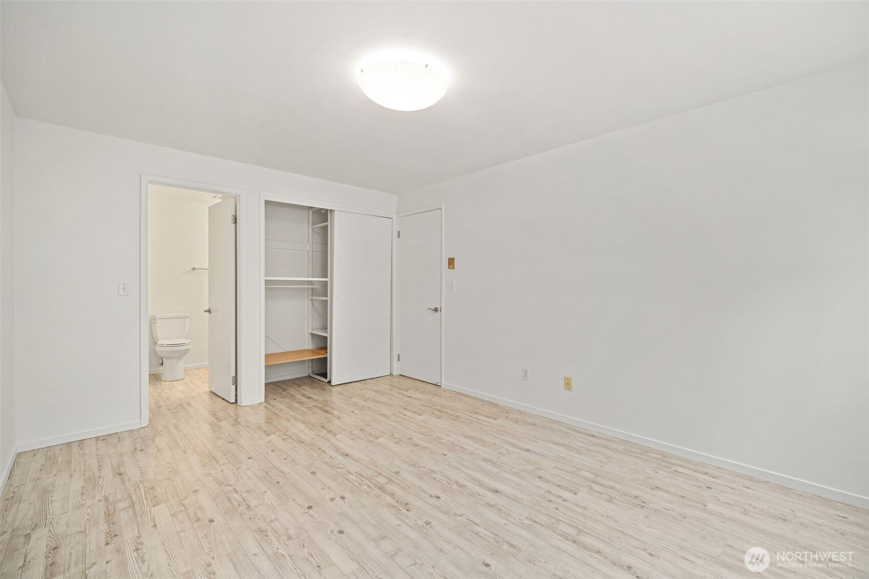 914 6th Avenue 201 Property Photo 34
