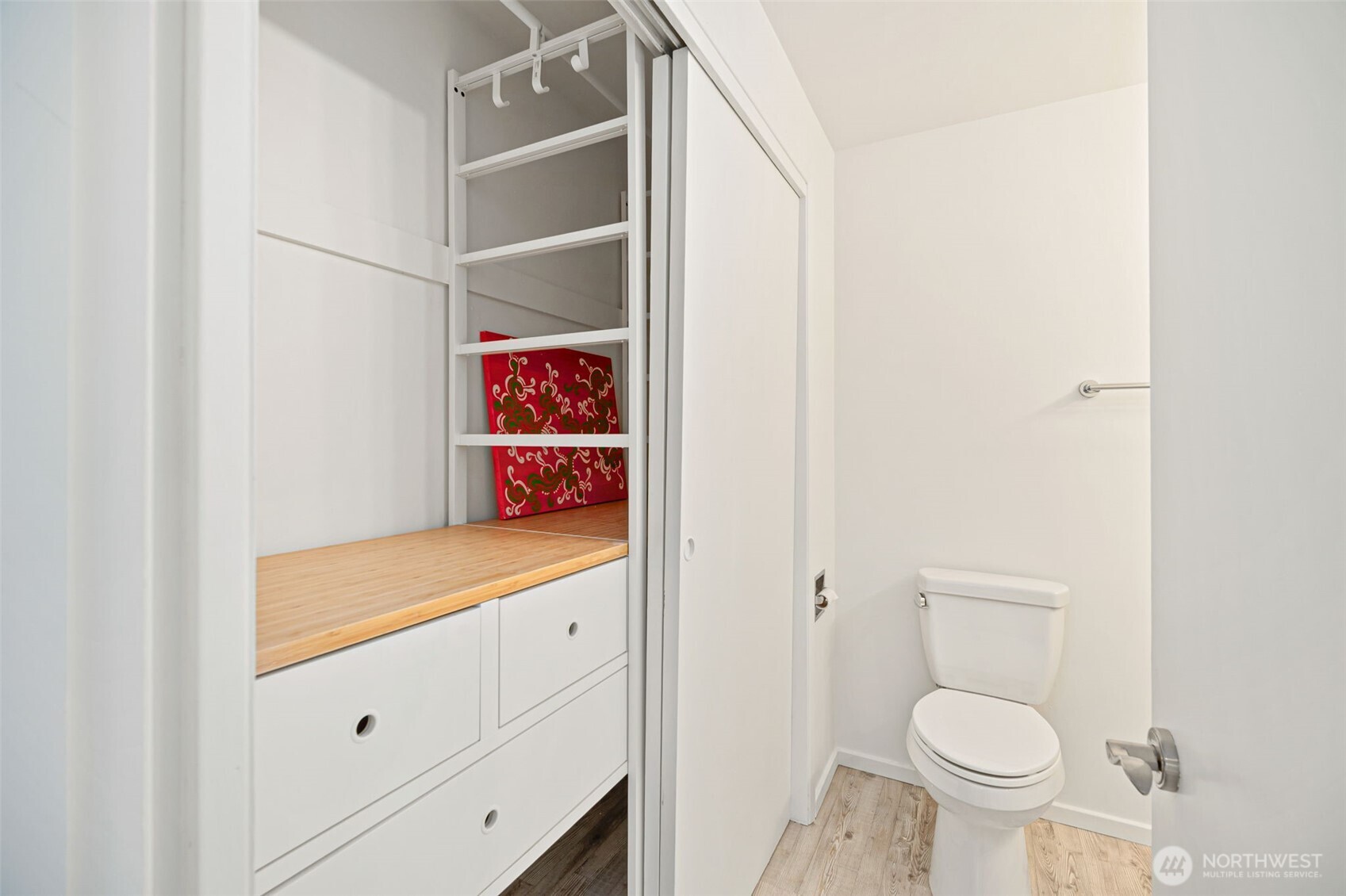 914 6th Avenue 201 Property Photo 35