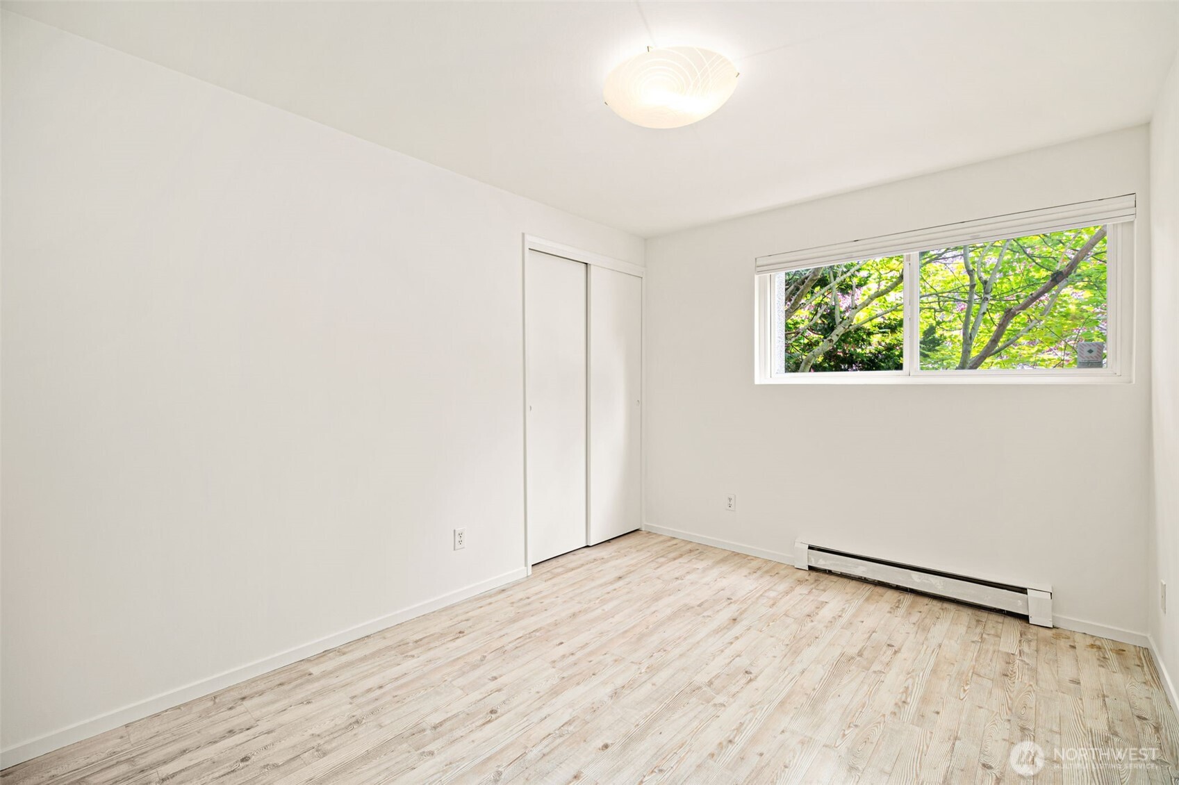 914 6th Avenue 201 Property Photo 38