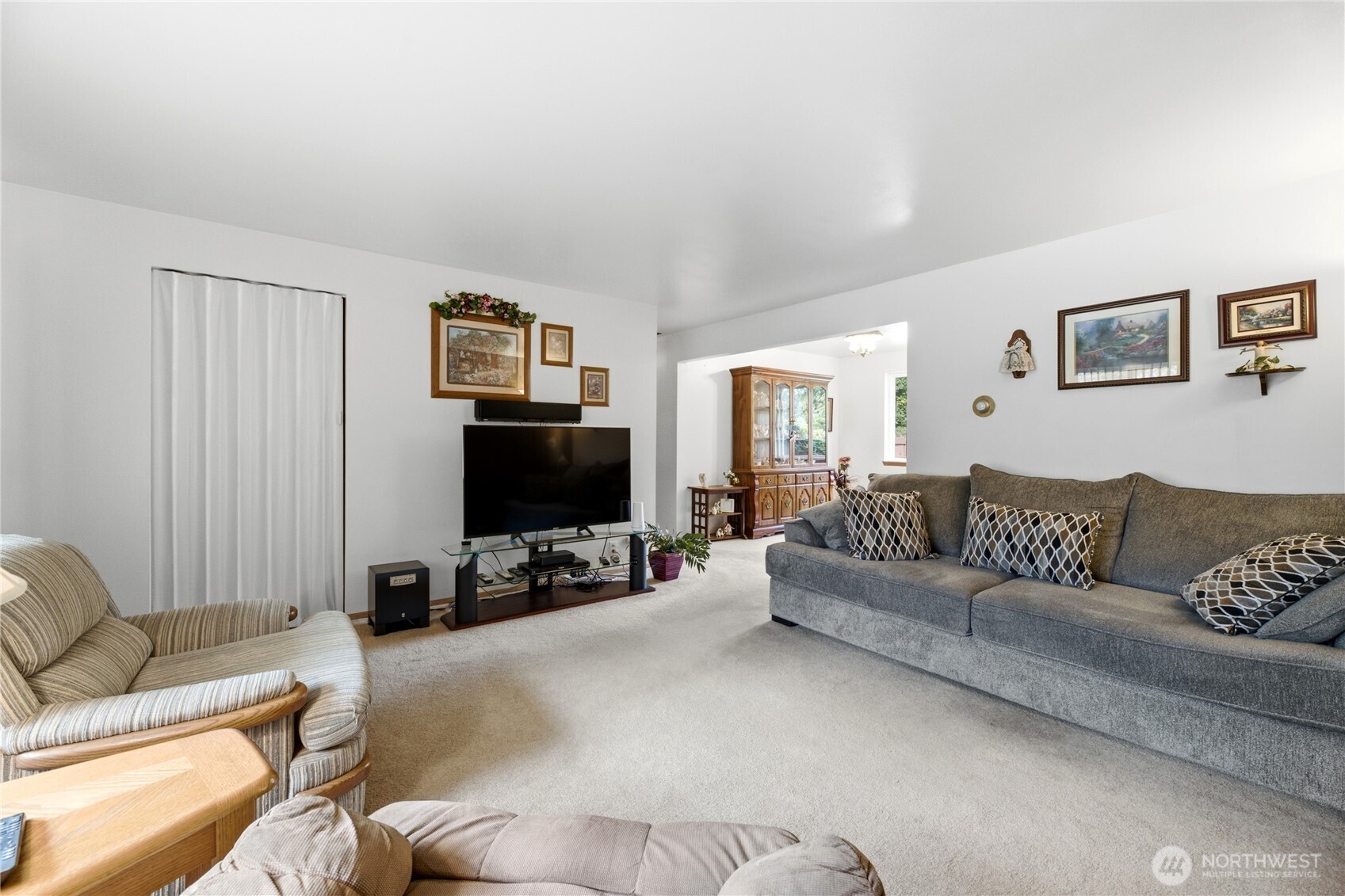 420 S 128th Street Property Photo 6
