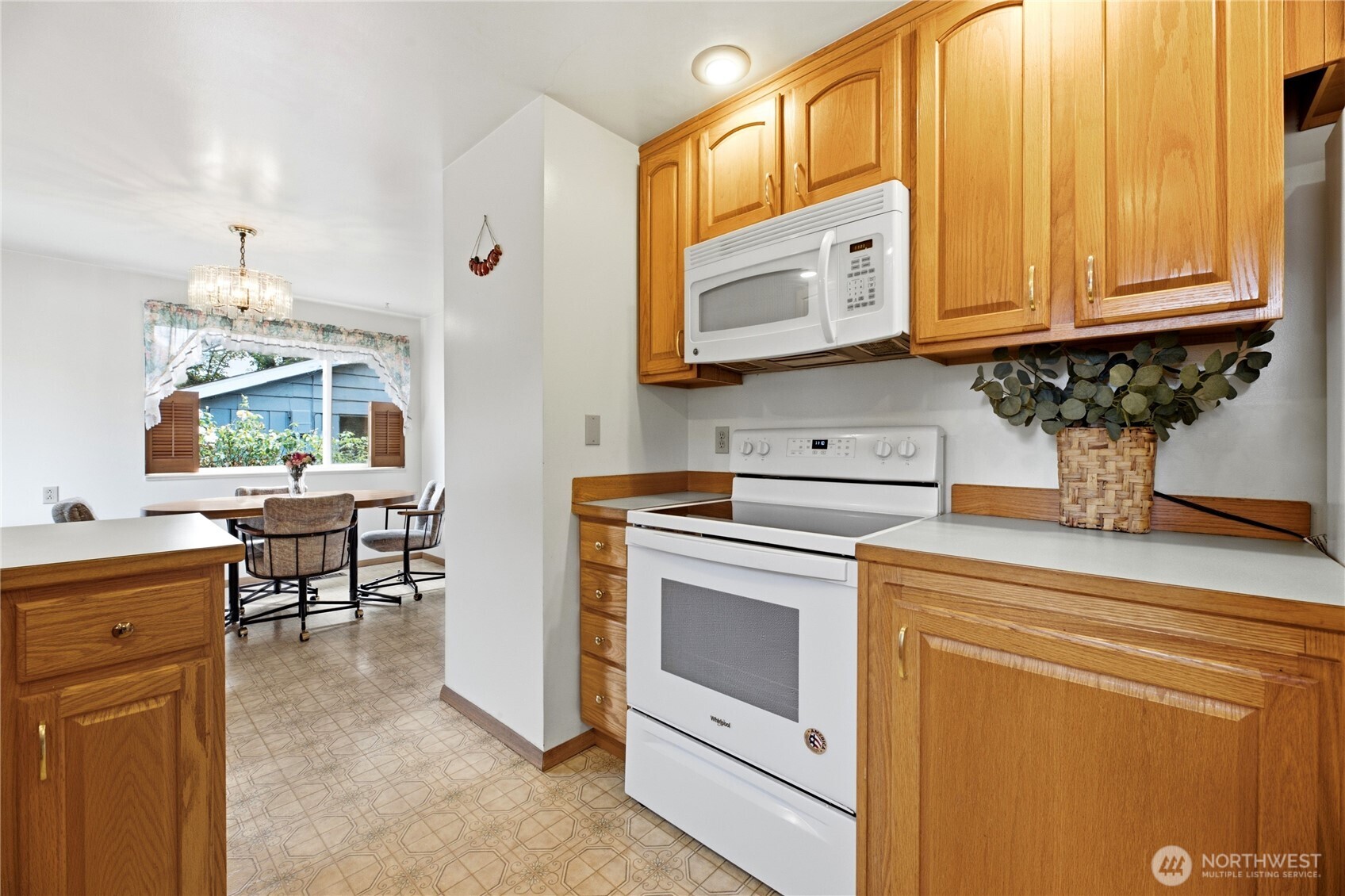 420 S 128th Street Property Photo 8