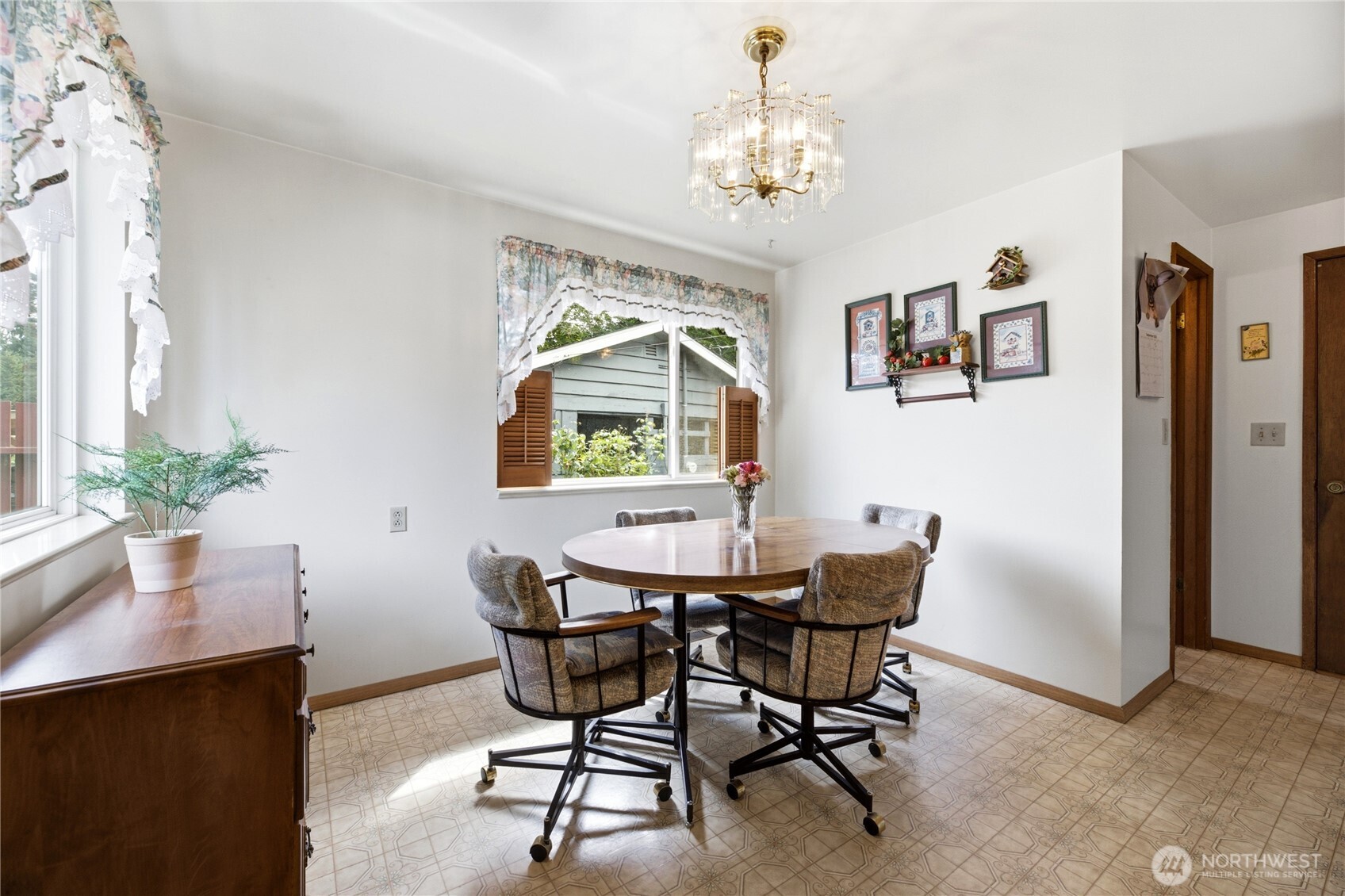 420 S 128th Street Property Photo 11