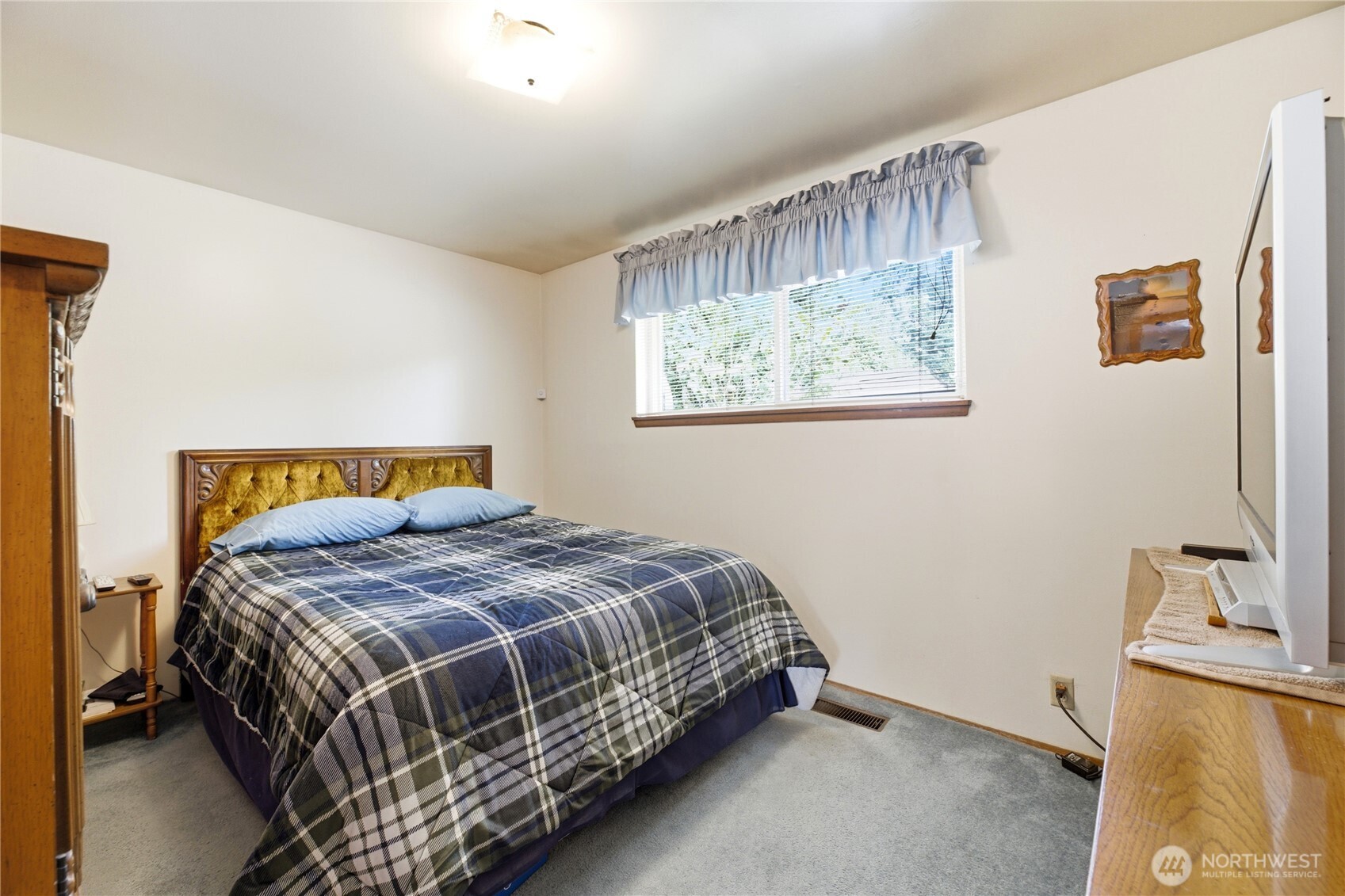 420 S 128th Street Property Photo 13