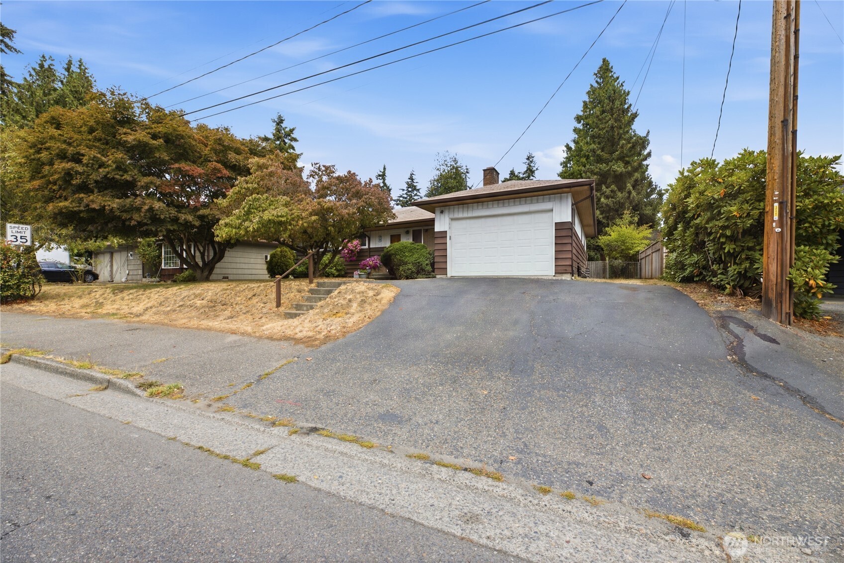 420 S 128th Street Property Photo 25