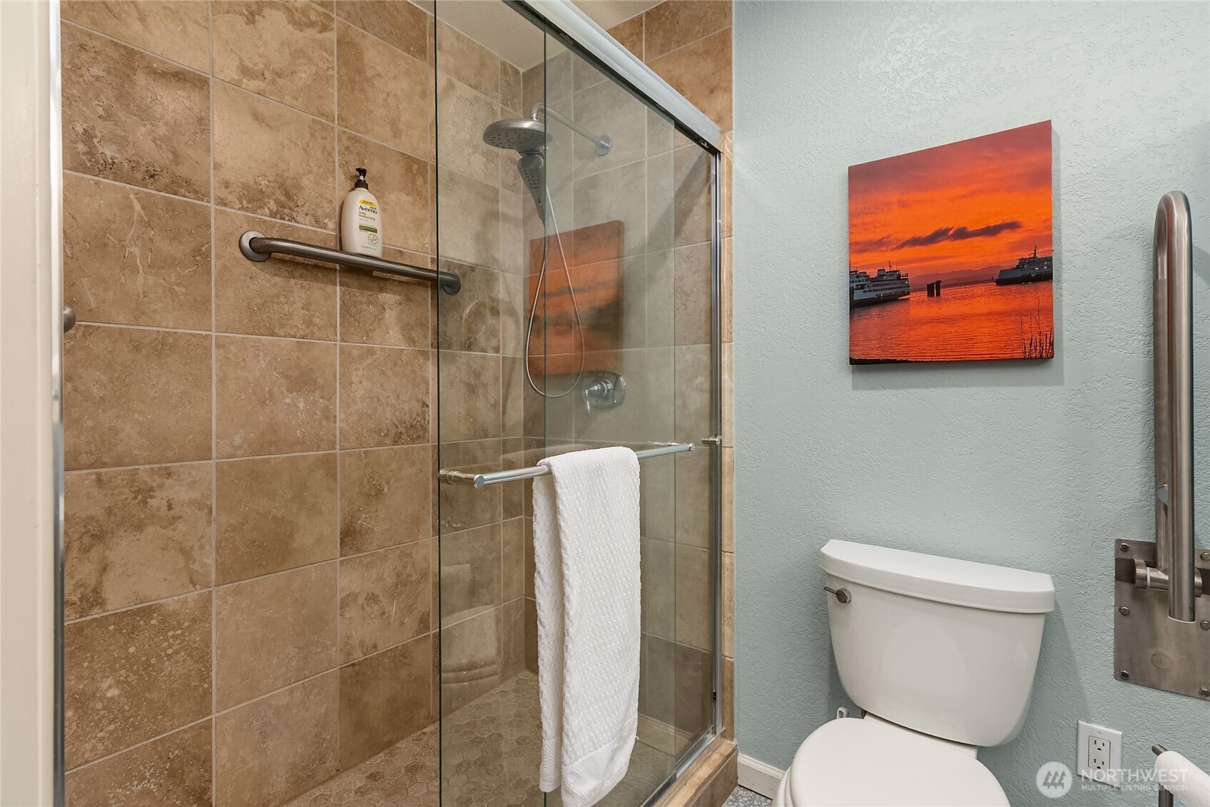 428 Harborview Drive 114 Property Photo 14