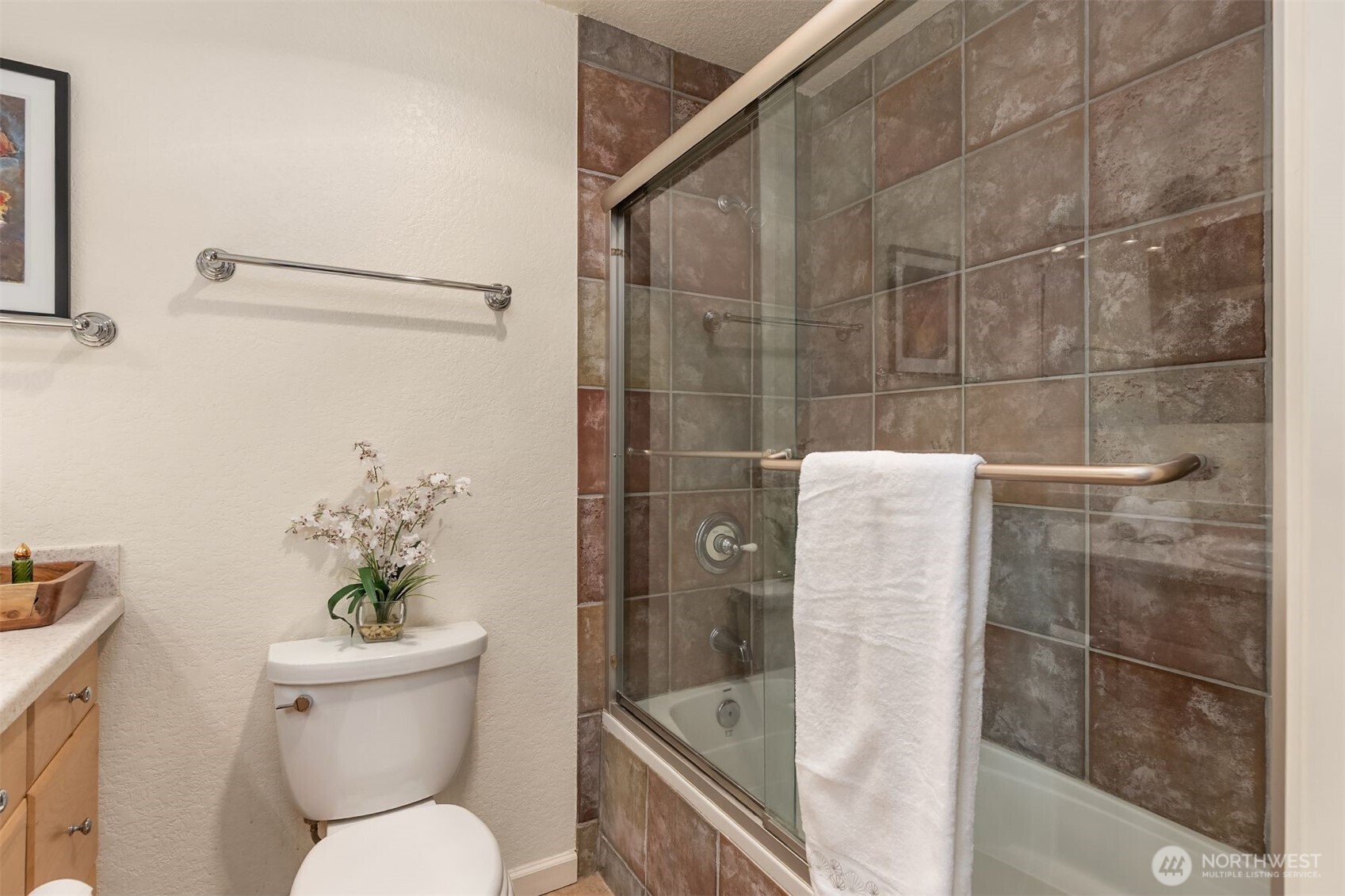 428 Harborview Drive 114 Property Photo 17