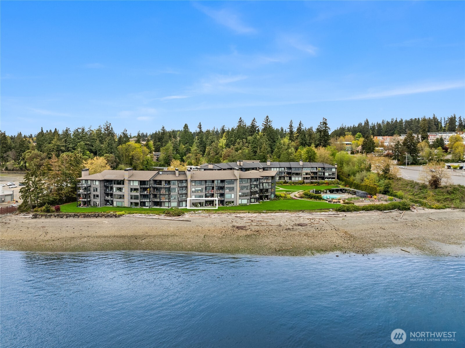 428 Harborview Drive 114 Property Photo 20