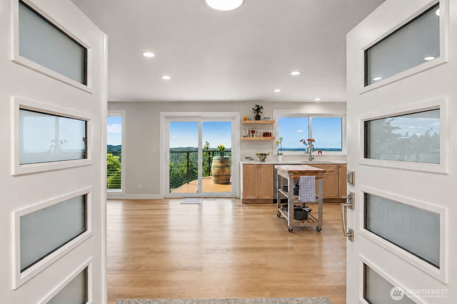 12065 206th Place Property Photo 6