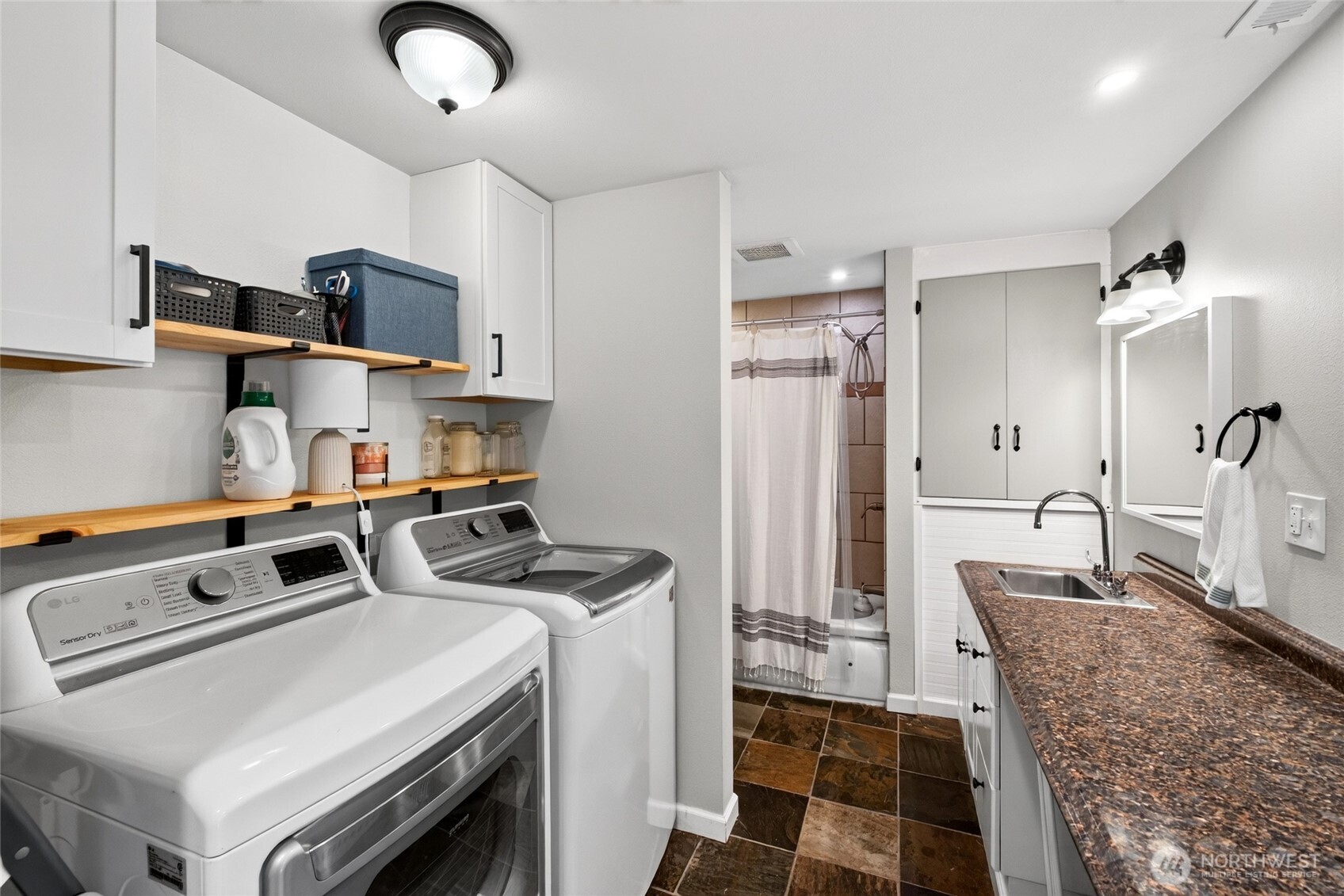 435 Harrison Street Property Photo 20
