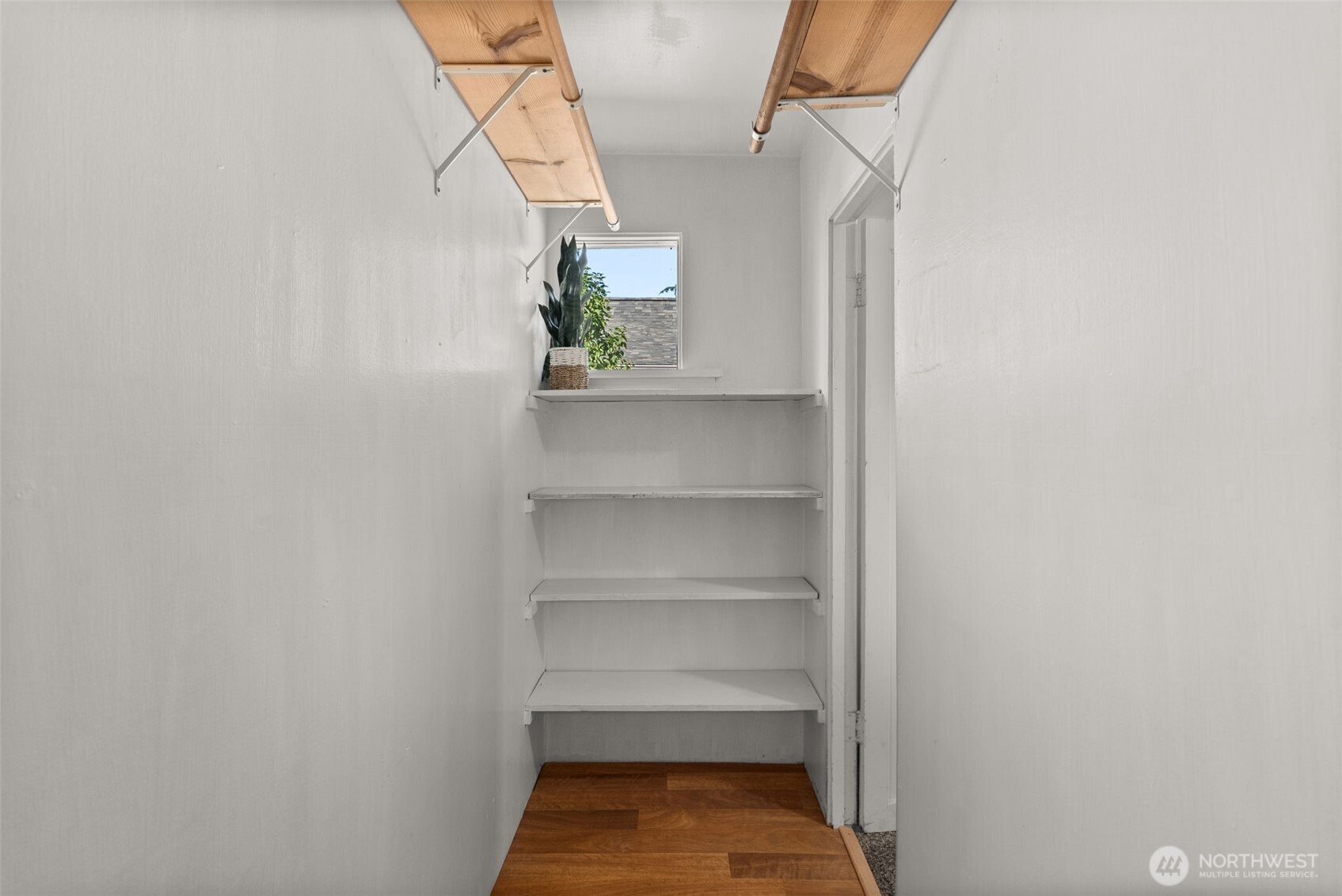 118 N Buckner Street Property Photo 22