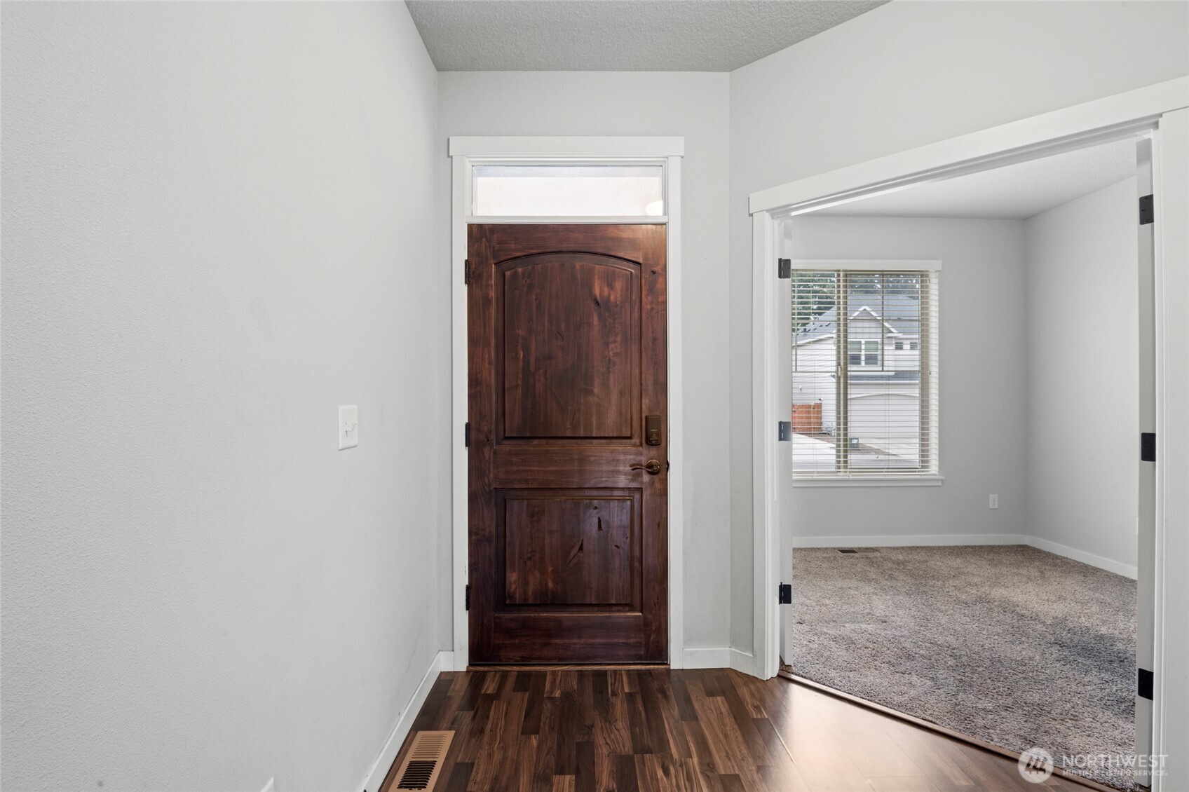 12205 Ne 102 Street Property Photo 3