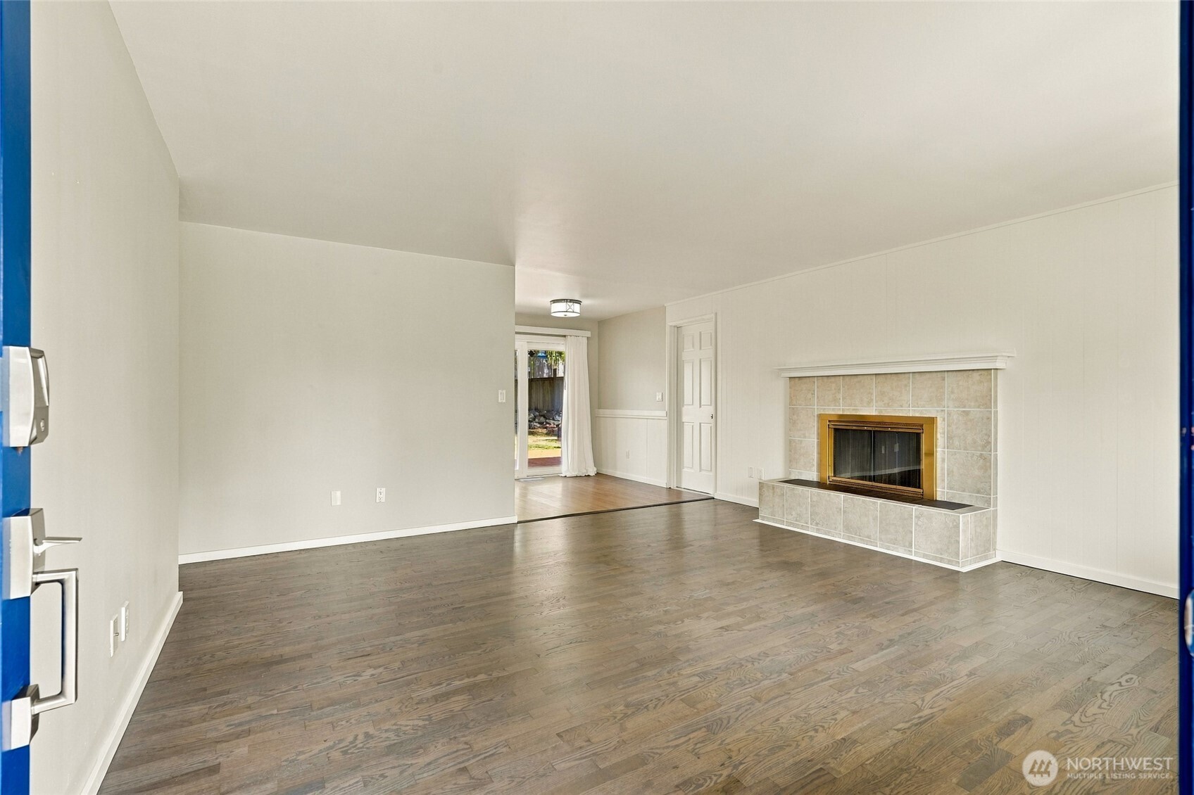4813 190th Street Property Photo 3
