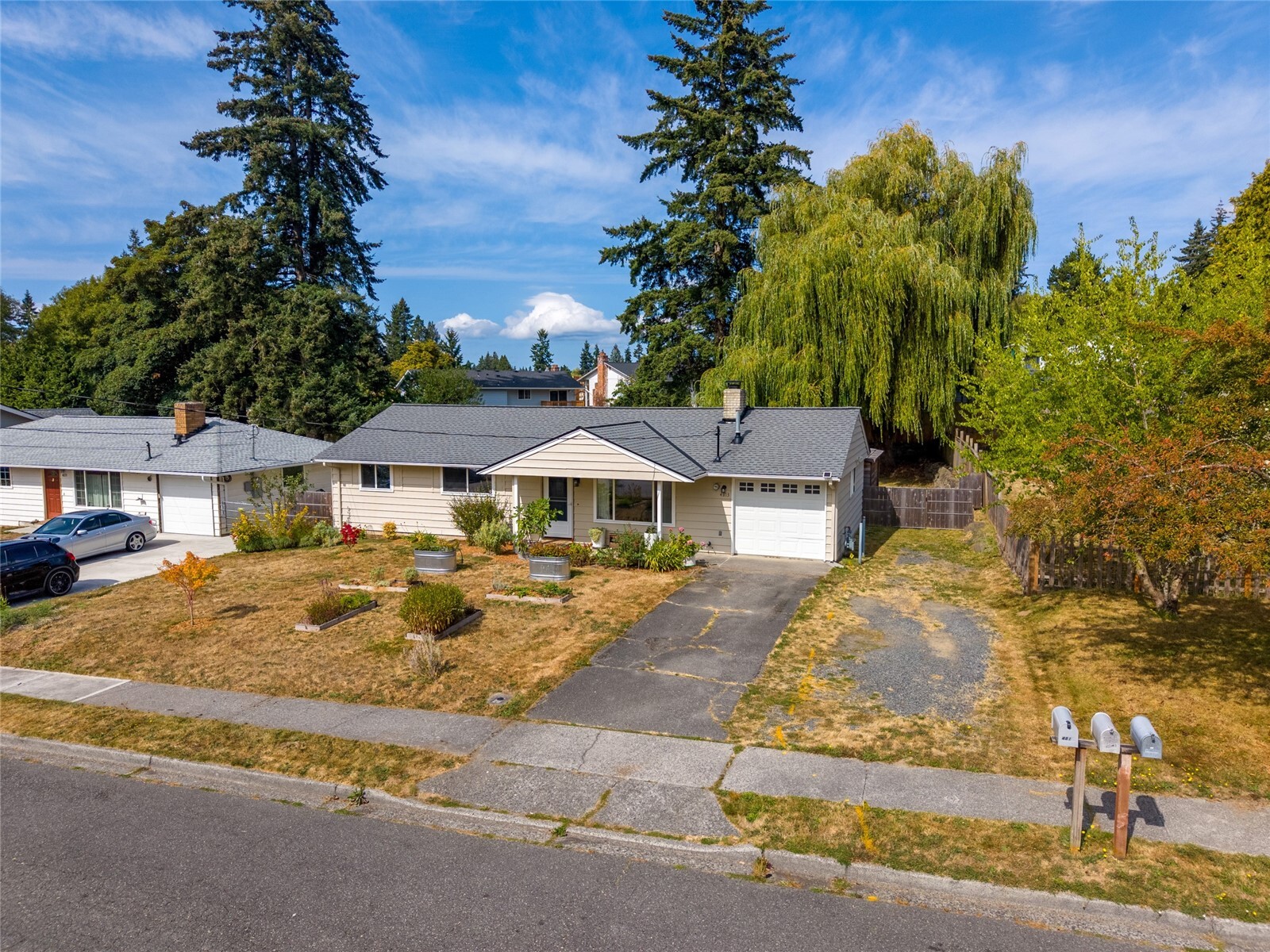 4813 190th Street Property Photo 4