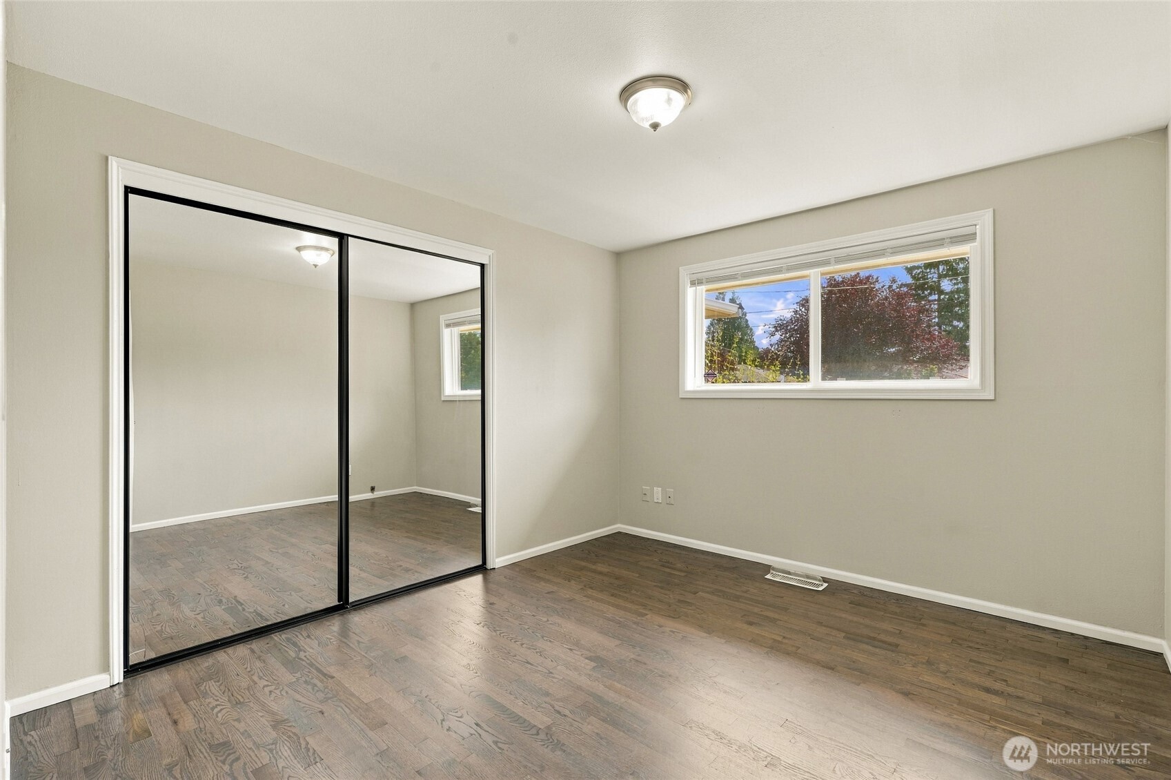 4813 190th Street Property Photo 19