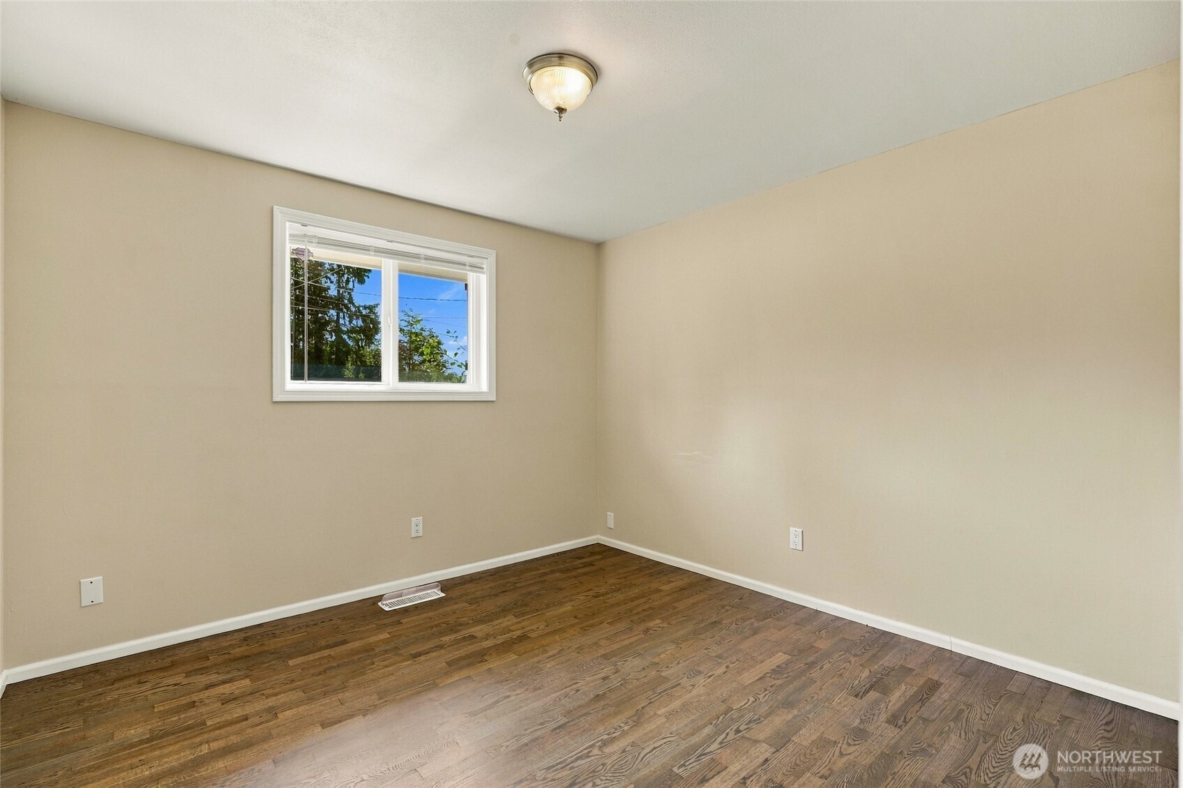 4813 190th Street Property Photo 20