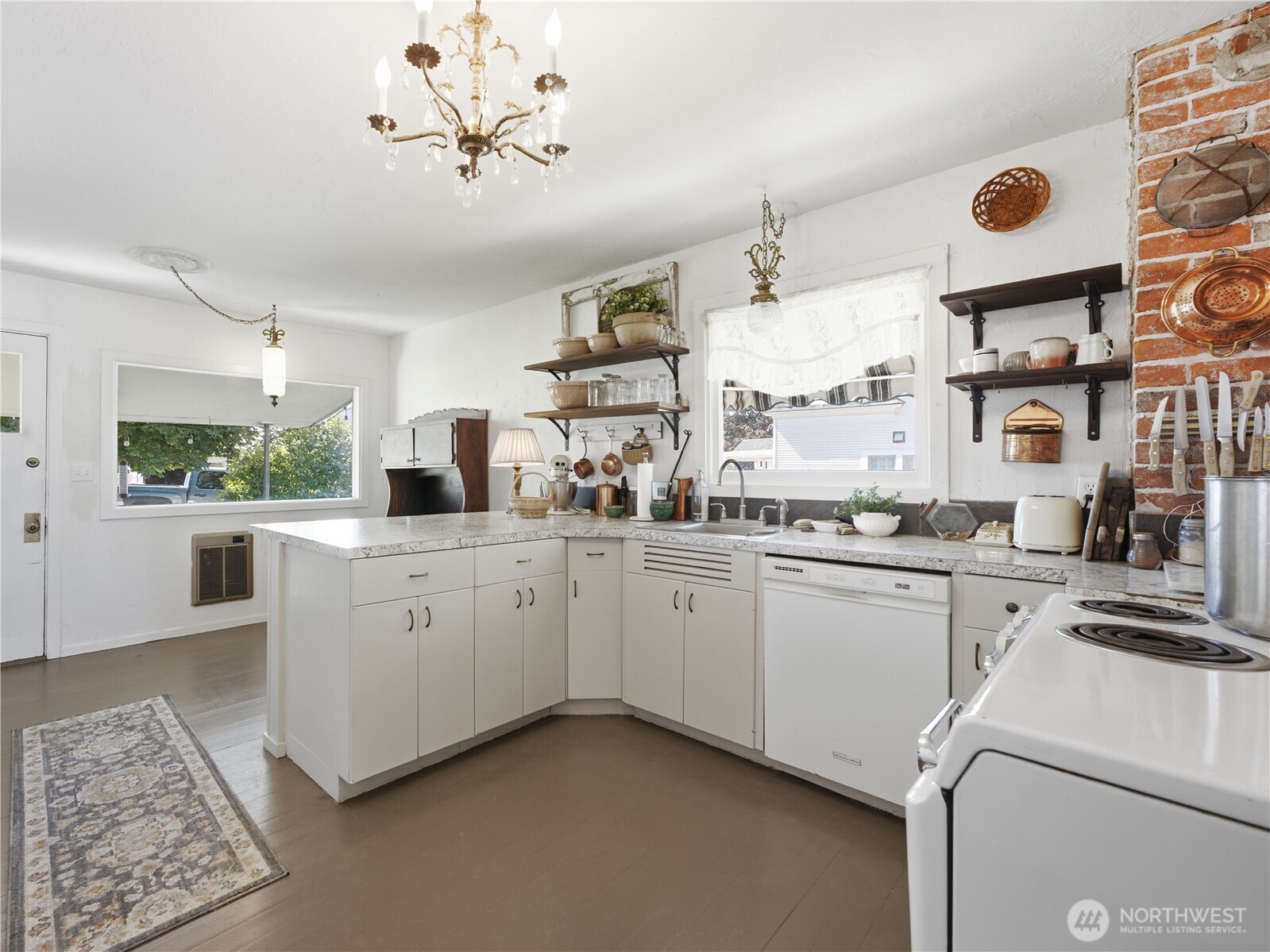 618 E Birch Street Property Photo 17