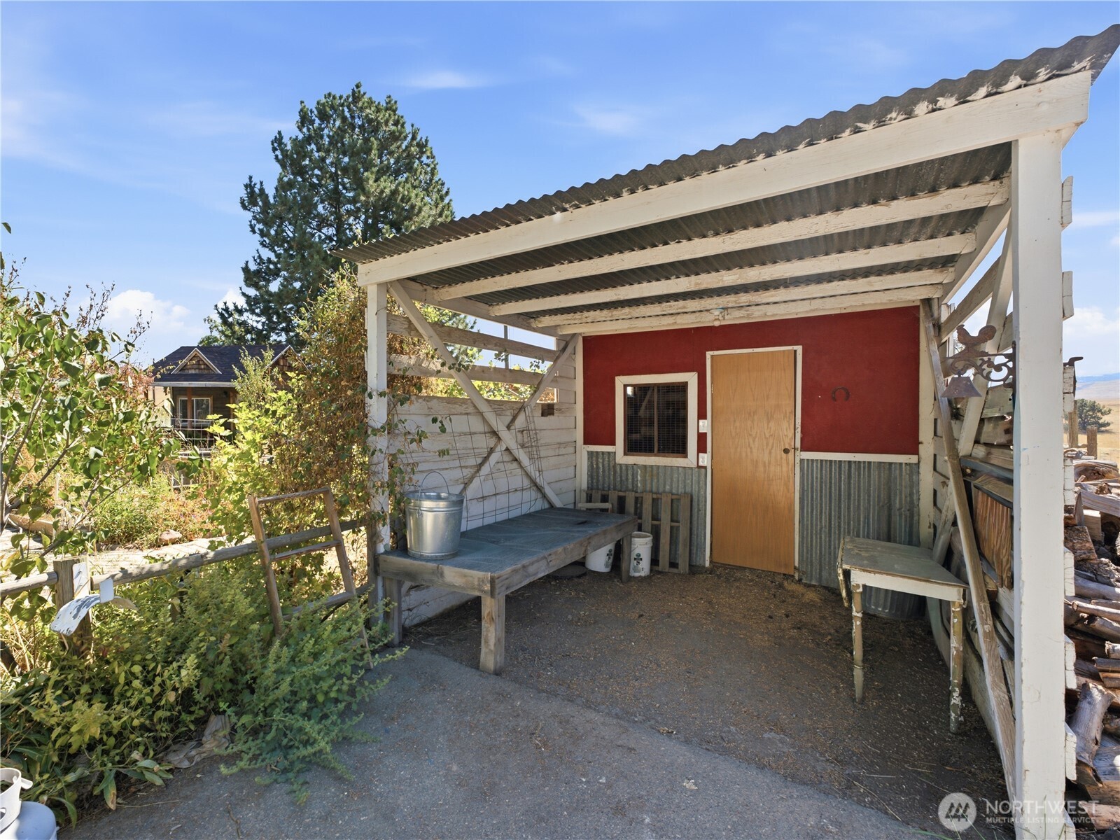 618 E Birch Street Property Photo 35